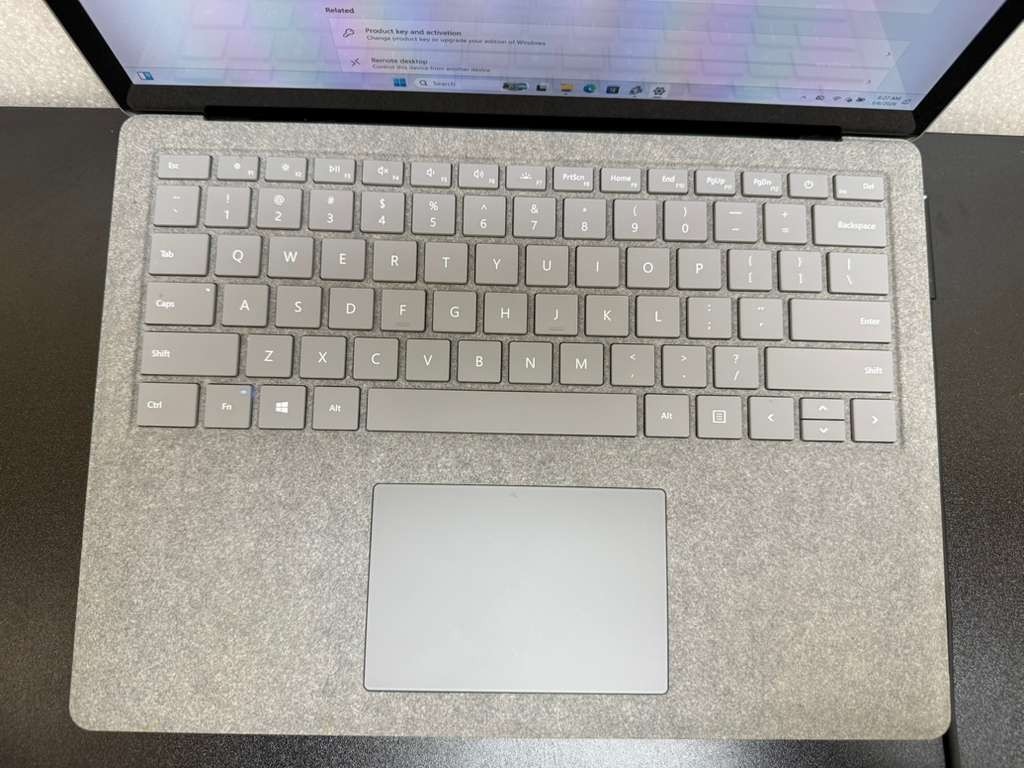 Microsoft Surface Laptop 2 13.5″ Touch i5-8350U 8GB RAM 256GB SSD Win 11 Pro