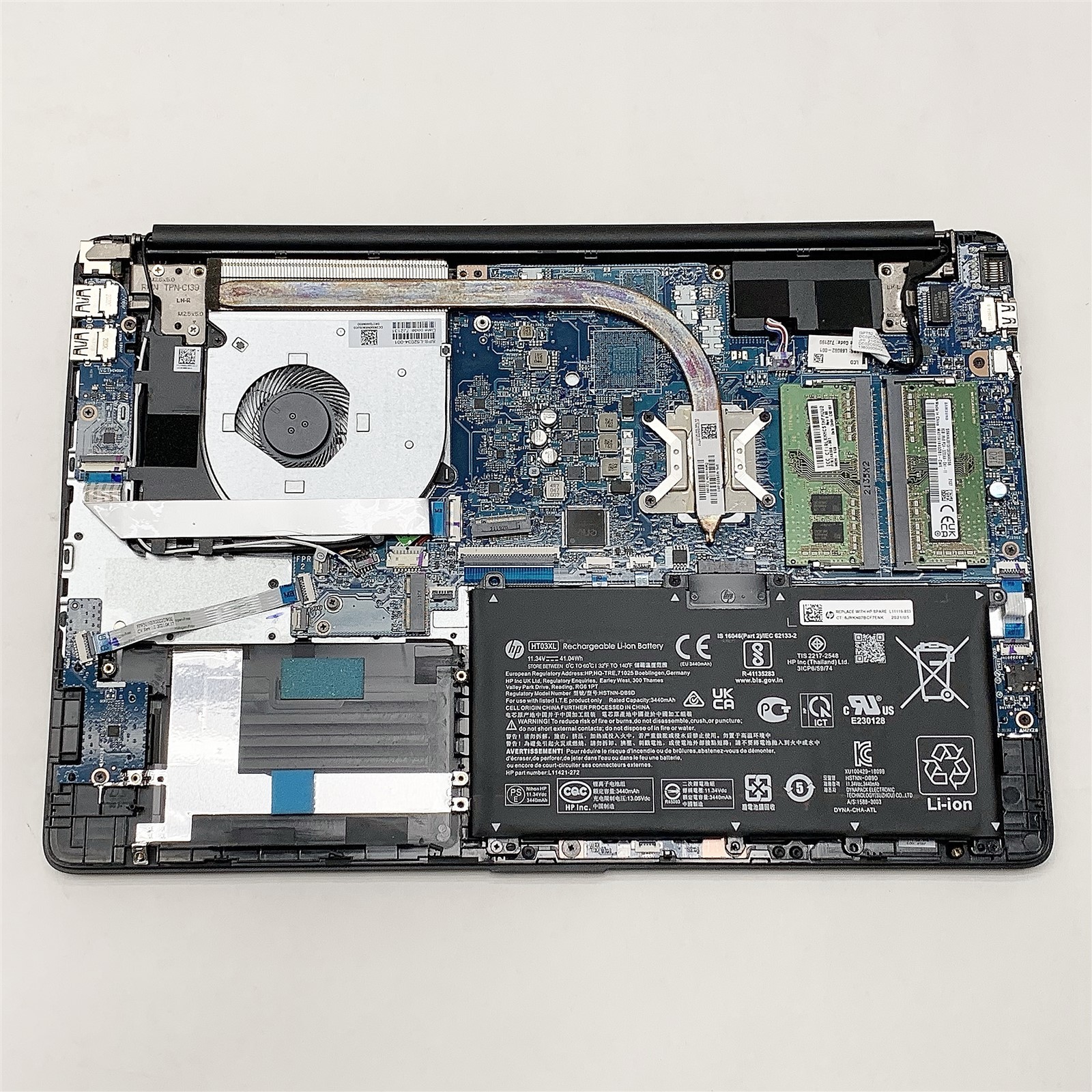 HP 15t-dw300 Laptop Intel Core i5 11th Generation 15.6″ 16GB RAM NO HDD Parts