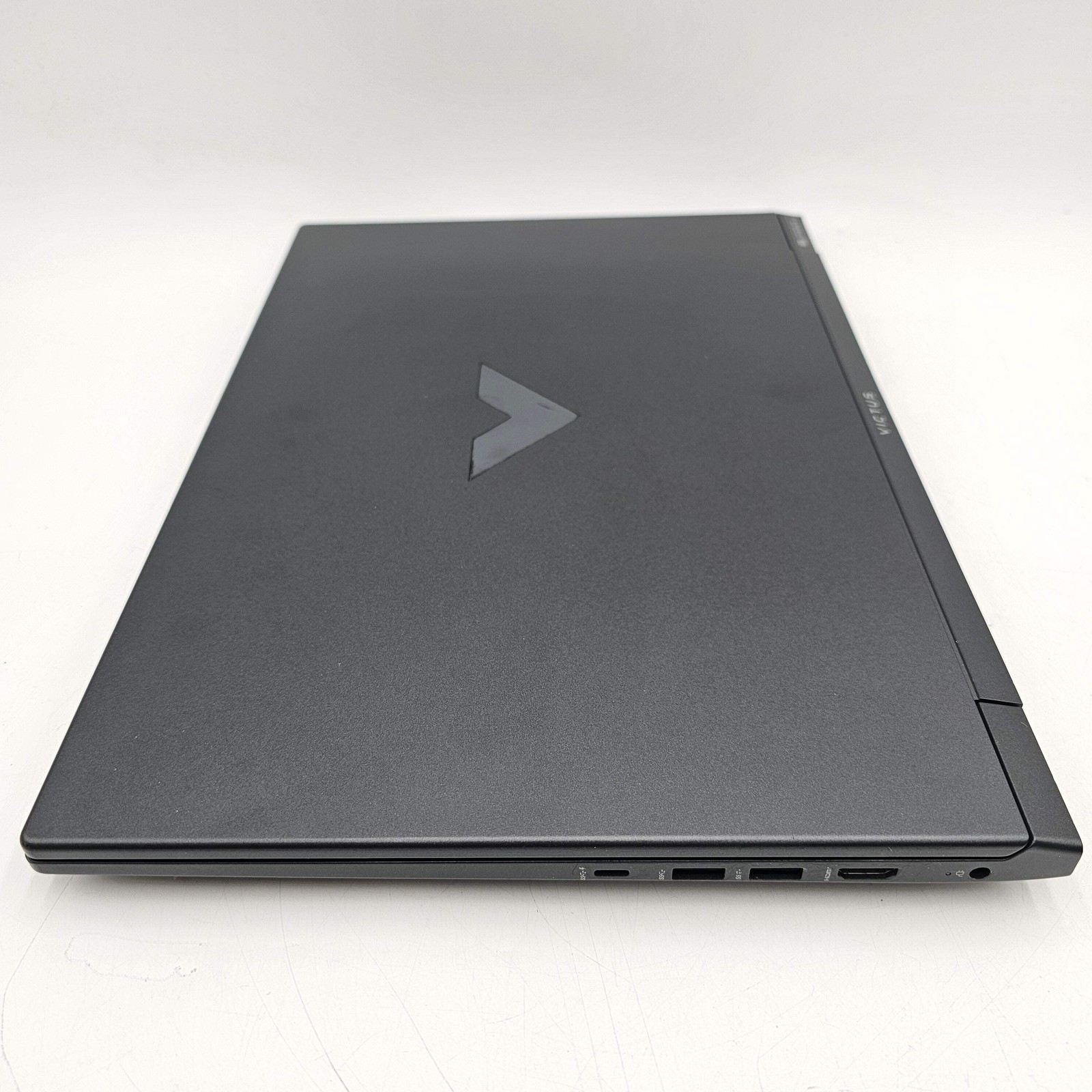 HP Victus 15.6″ Ryzen 7 7840HS 3.8GHz 16GB RAM 512GB SSD GeForce RTX 3050