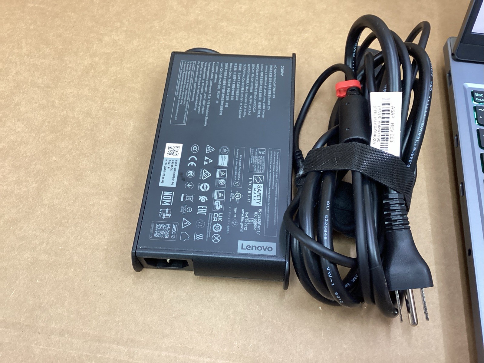 Lenovo Legion 5 16IRX9 16″ 2560×1600 i9-14900HX 32GB 1TB SSD RTX 4060 W11H