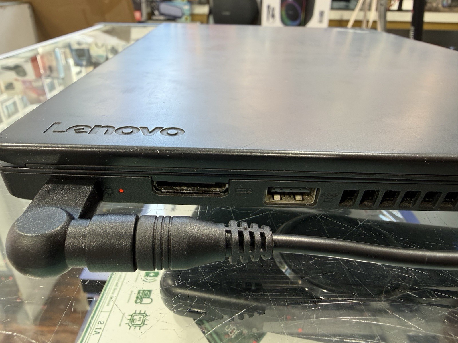Lenovo ThinkPad Gen 2 13.3” (256 GB SSD. Intel Core i5 2.4GHz 32GB