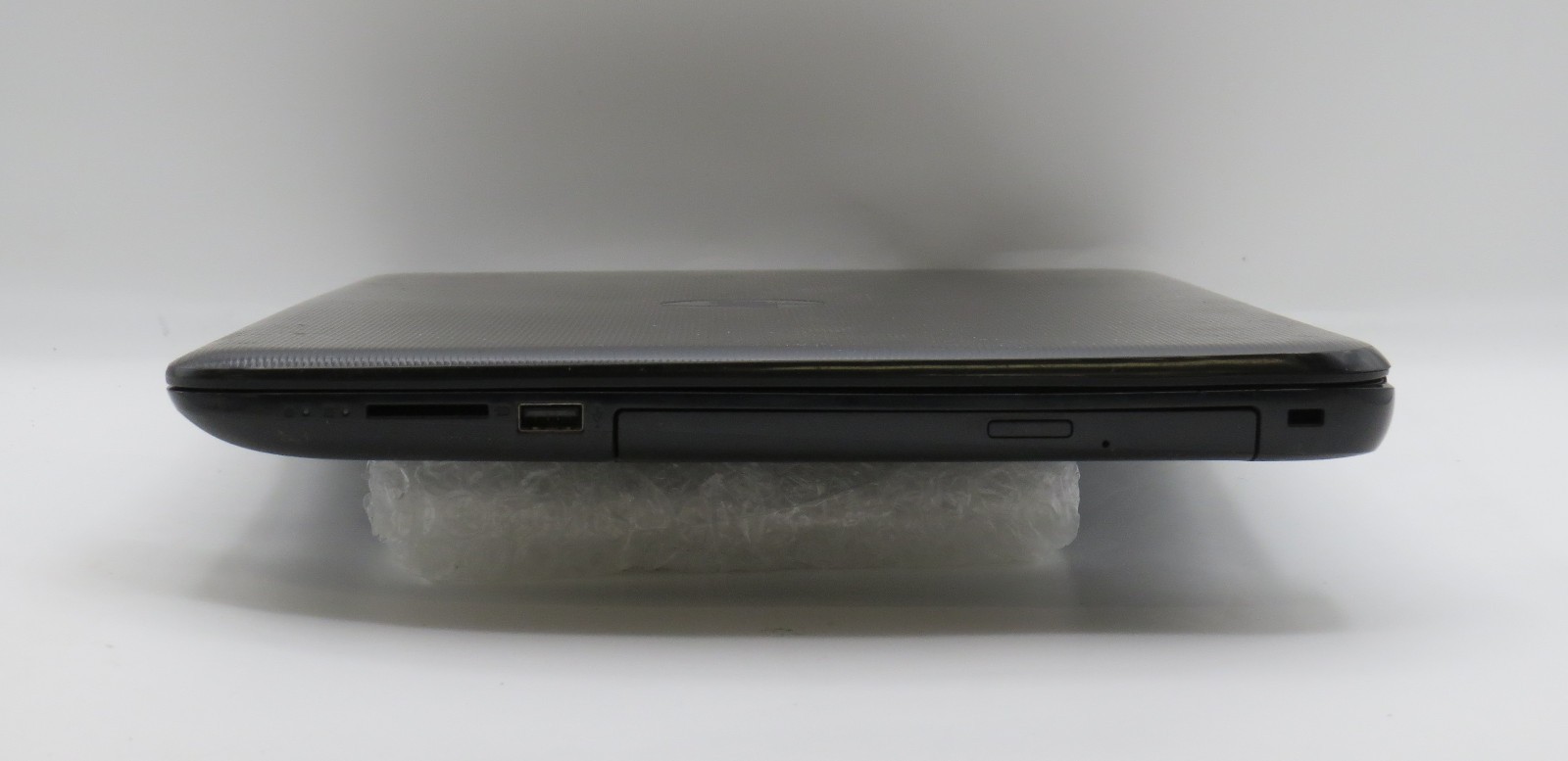 HP Pavilion A10-9600P @ 2.4GHz 8GB DDR4 256GB SSD 15.6″ No OS/Battery
