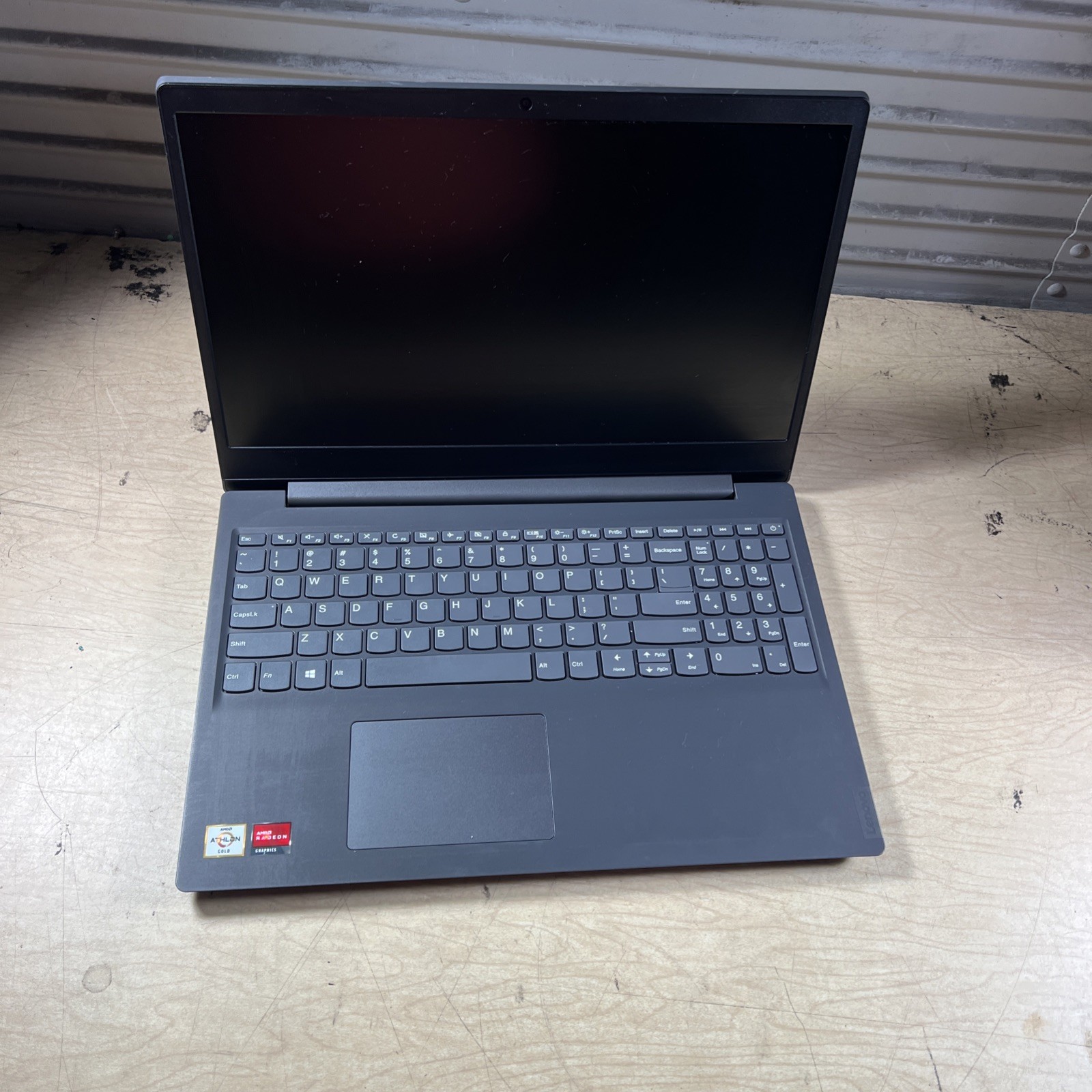 LENOVO V15-ADA AMD ATHLON GOLD 3150U 8GB RAM **NO HD/ NO CADDIE/ NO OS
