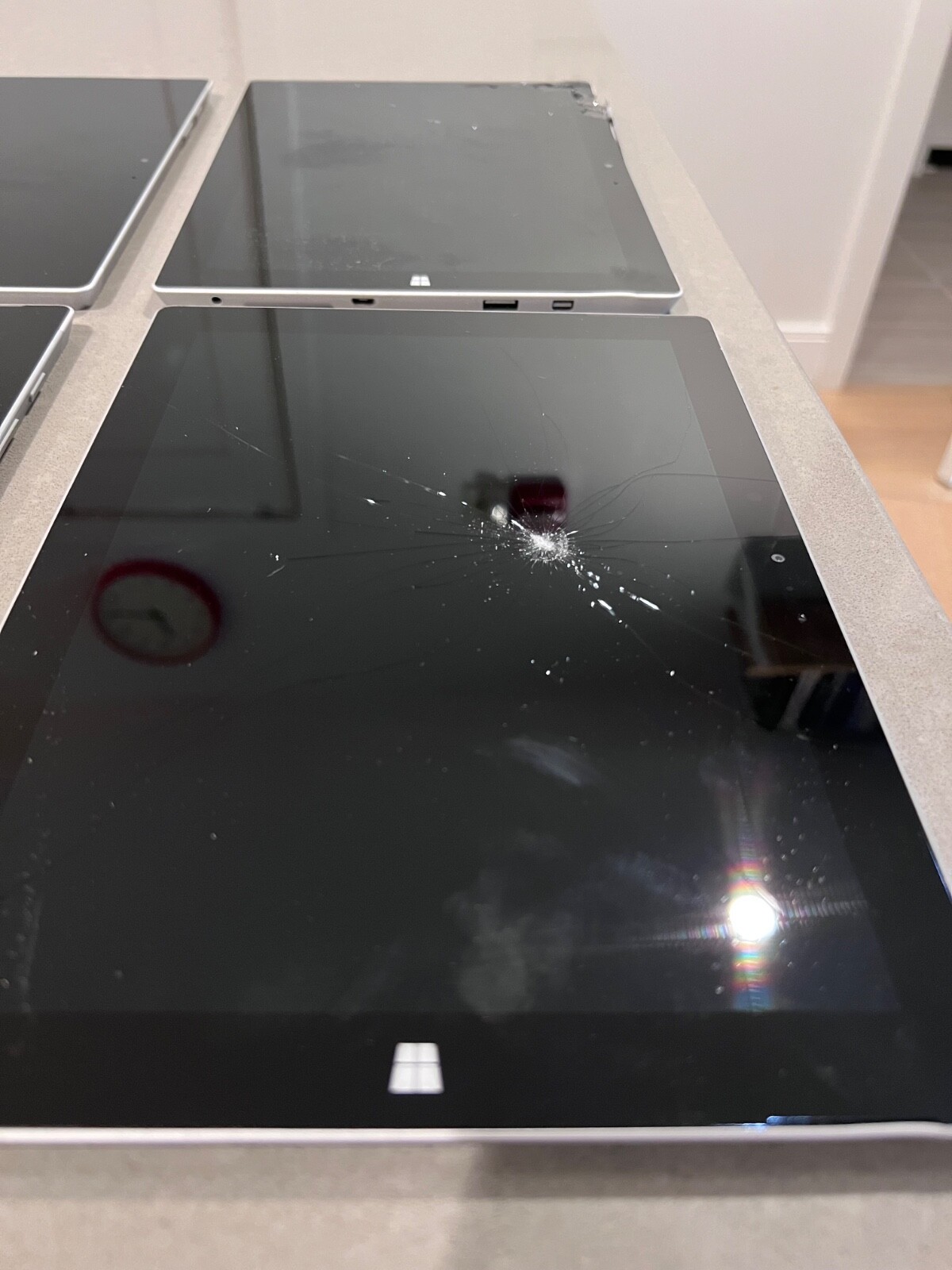 Lot of 4 As-is Microsoft Surface 3 1645 12″ Tablet Atom x7 Z8700 4GB 64GB –