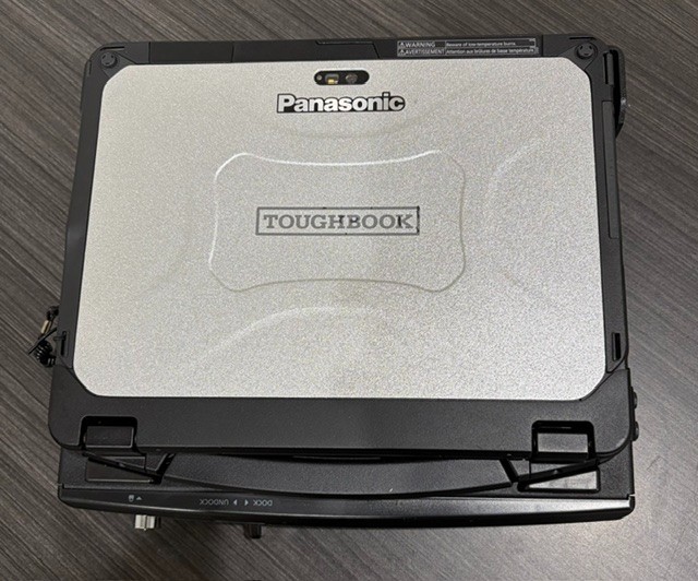 Panasonic Toughbook CF-20, i5-7Y57, 8GB, No SSD (W/ CF-CDS20VM Docking station)