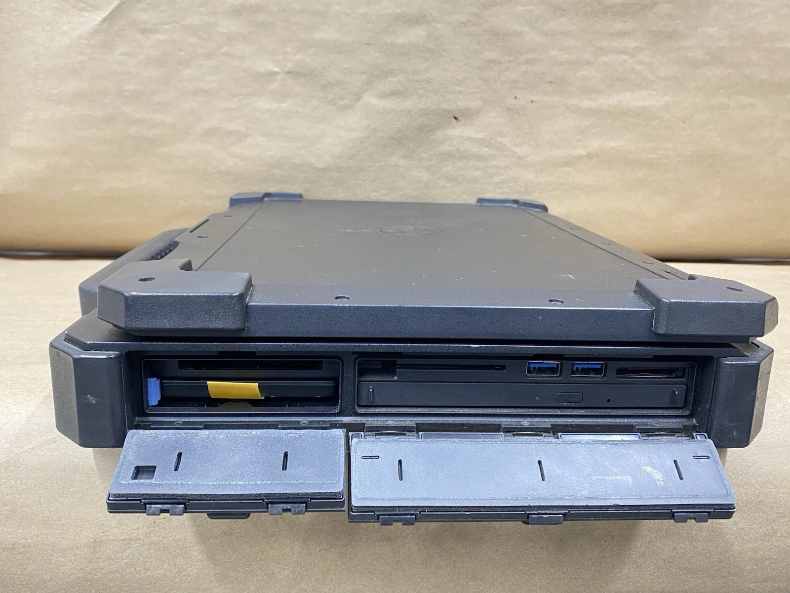 Dell Latitude 14 Rugged 7414 – 14″ Touch – i5-6300U – 16GB – 512- Win 10 – GPS