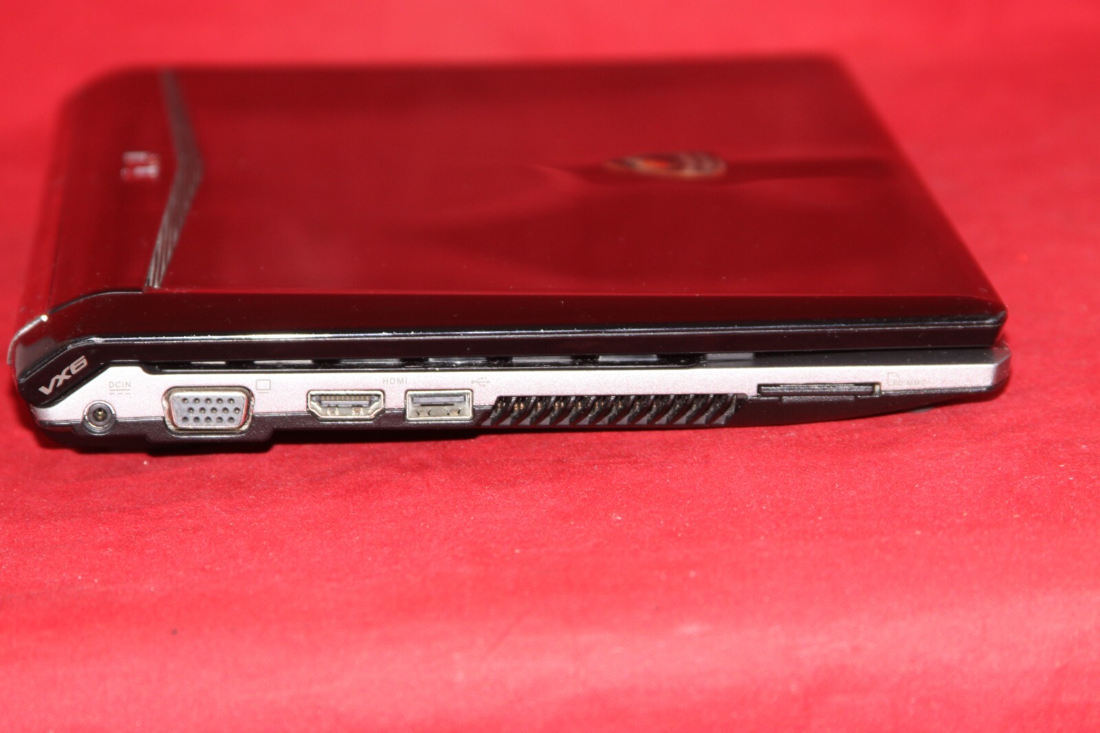Netbook, ASUS Lamborghini Eee PC, VX6S, Intel Atom D2700, 4GB, 12.1”