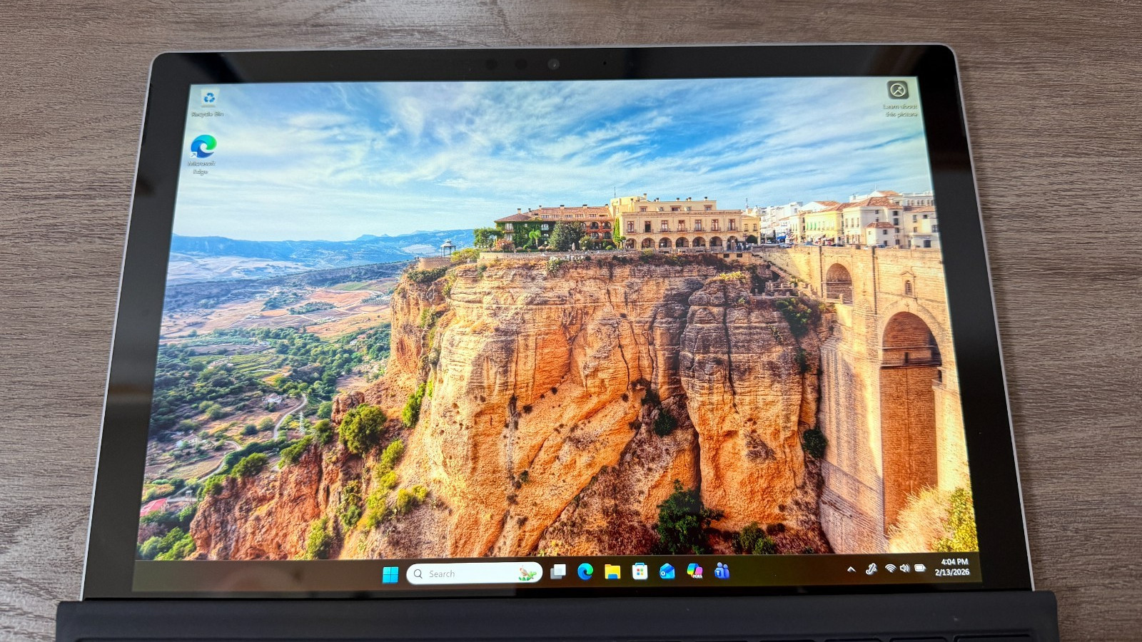 U49558 Microsoft Surface Pro LTE 123 26 GHz i57300U 8GB RAM 256GB Acces G2U