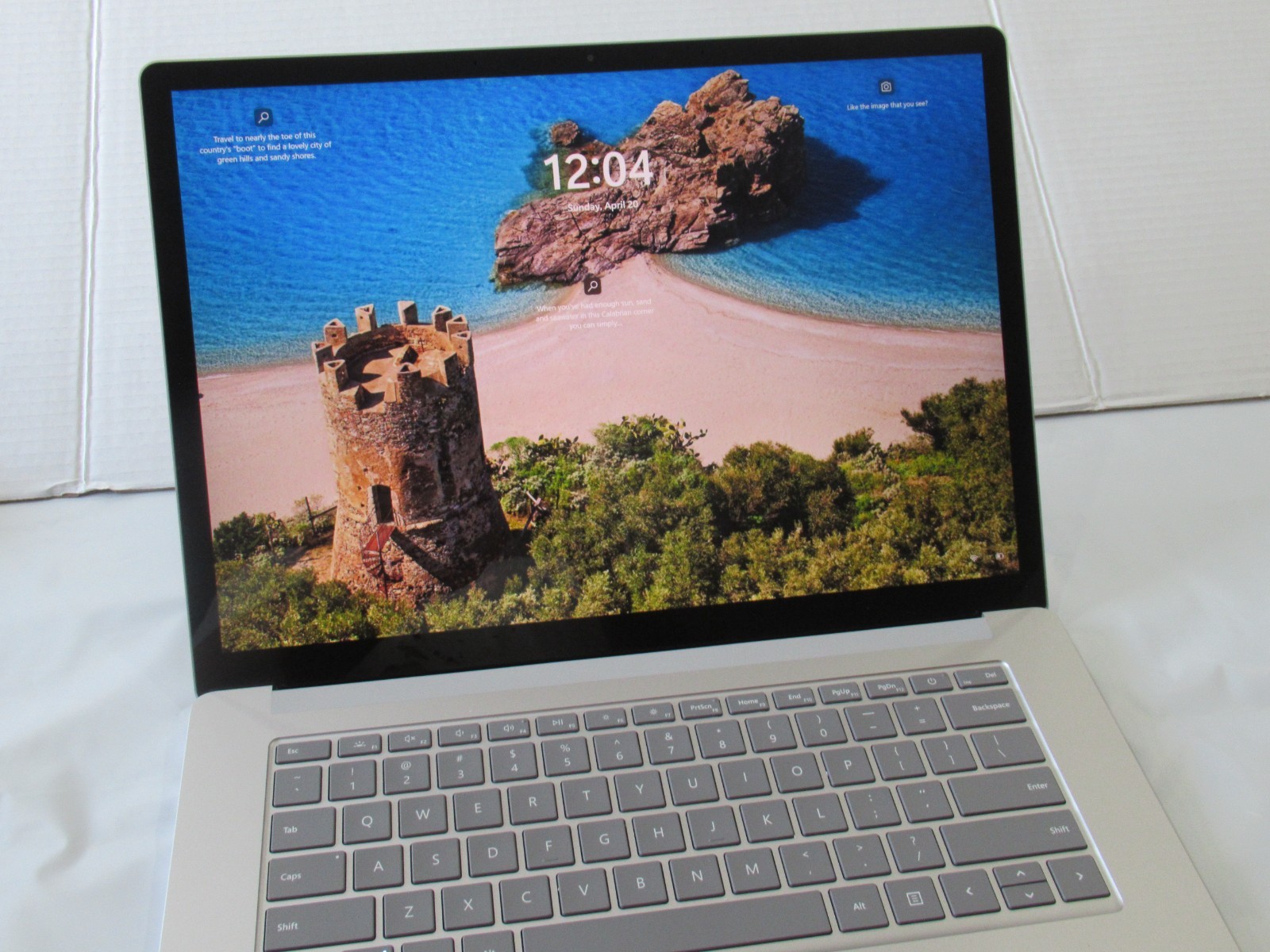 MS Surface laptop 3 Ryzen 5 2.10ghz 8gb 256ssd AMD Radeon Vega 9 Graphics