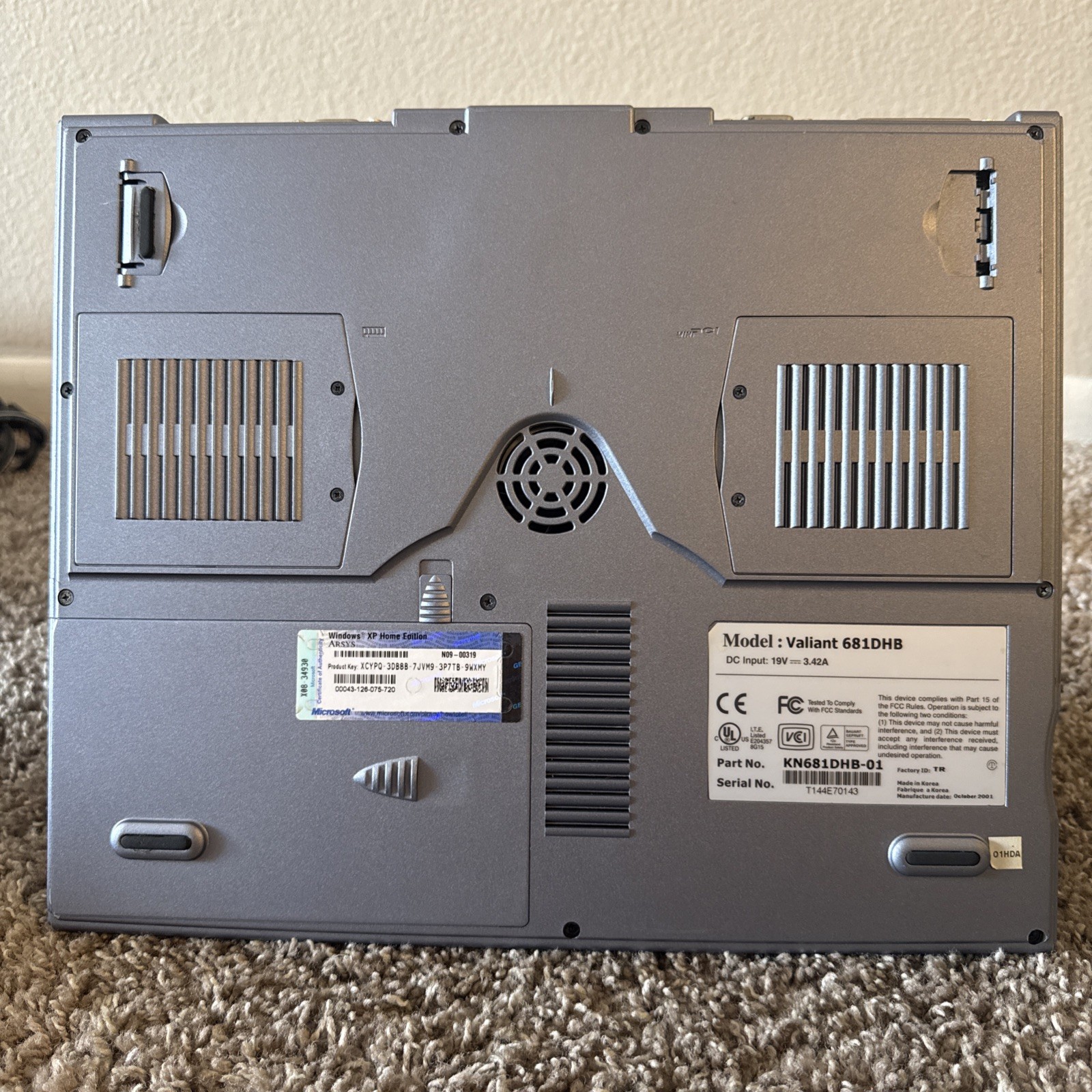 Vintage KDS Valiant 681DHB Laptop Pentium III 800MHz 30GB 64MB RAM P/Repair