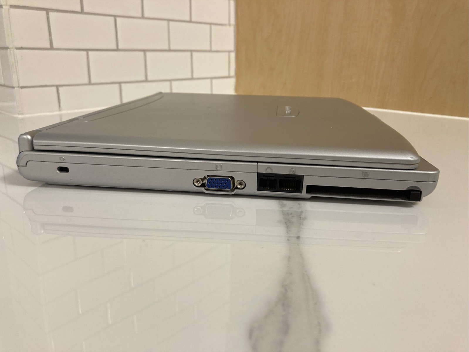 💻 Averatec 3200 💾 AMD Athlon XP-M 2000+ 512MB RAM🔋Turns On | No HDD | Vintage