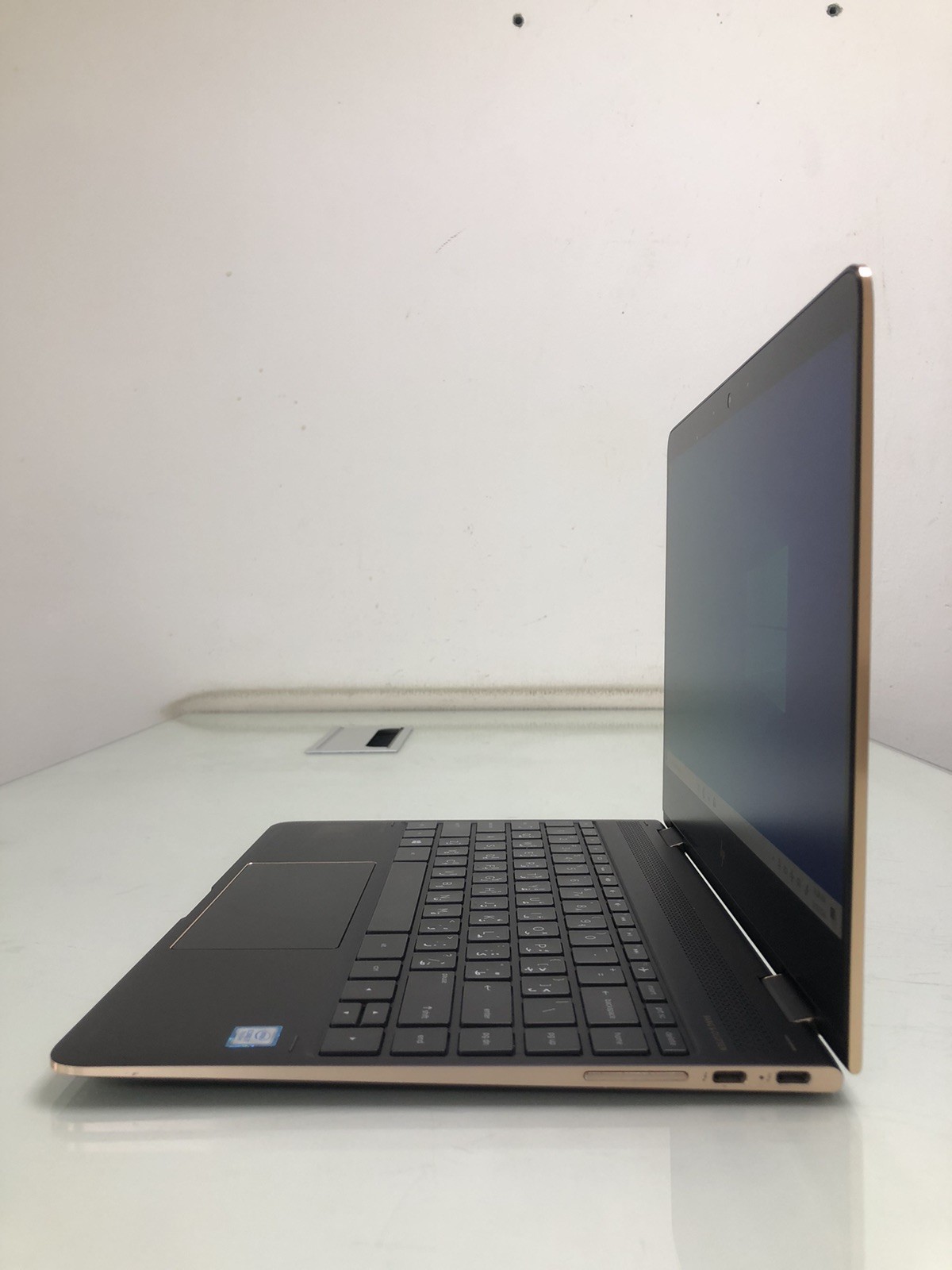 HP Spectre x360 13-ac0xx i7 7th Gen 16GB RAM 256GB SSD Good Condition