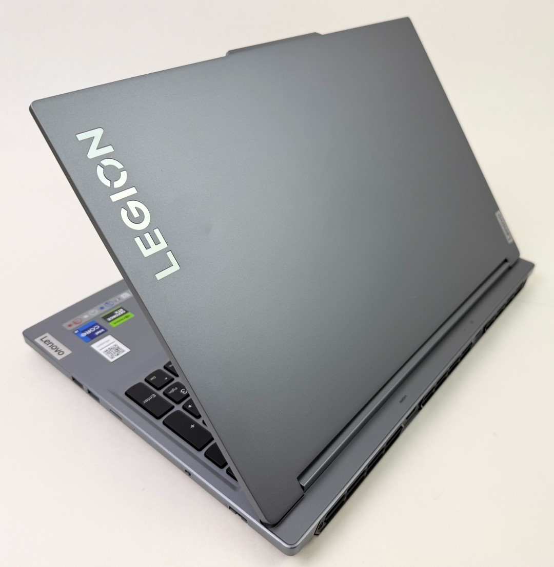 Lenovo Legion 5 16IRX9 16″ 2560×1600 i9-14900HX 32GB 1TB SSD RTX 4060 W11H -Dent