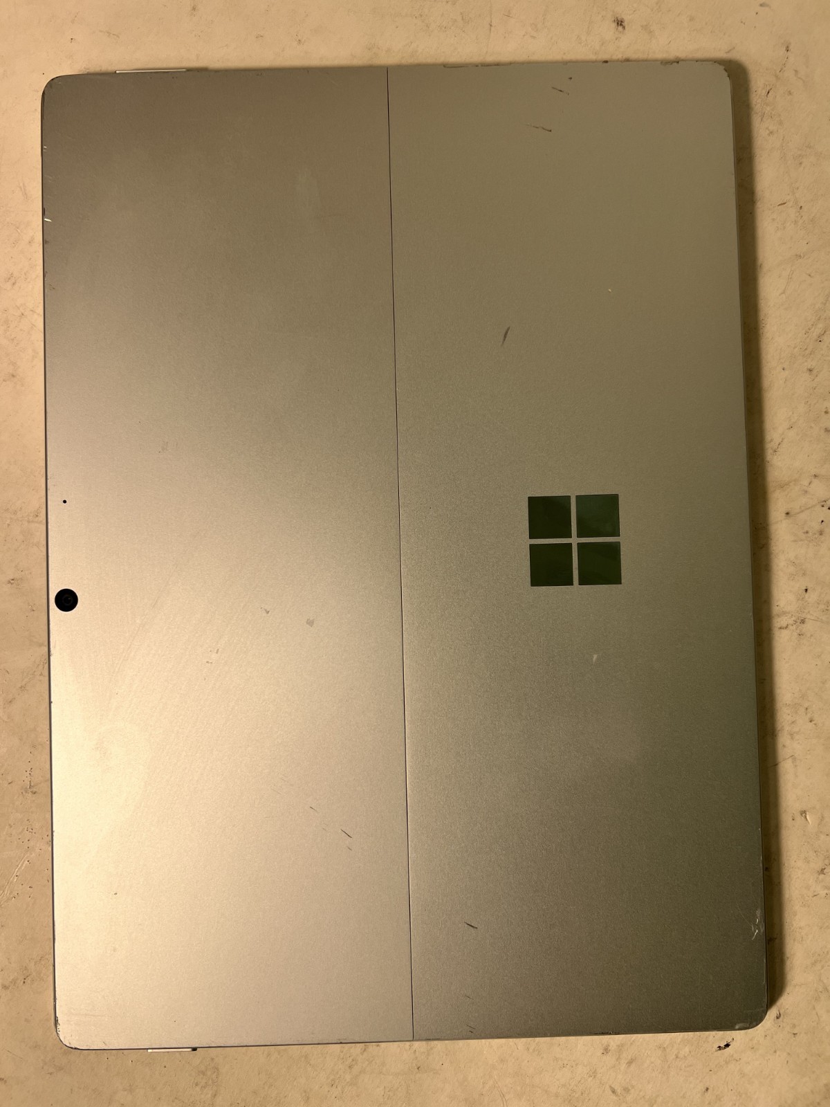 Microsoft Surface Pro 8 1983 i5-1145G7 2.6GHz 8GBDDR4 RAM NO SCREEN AS-IS No SSD