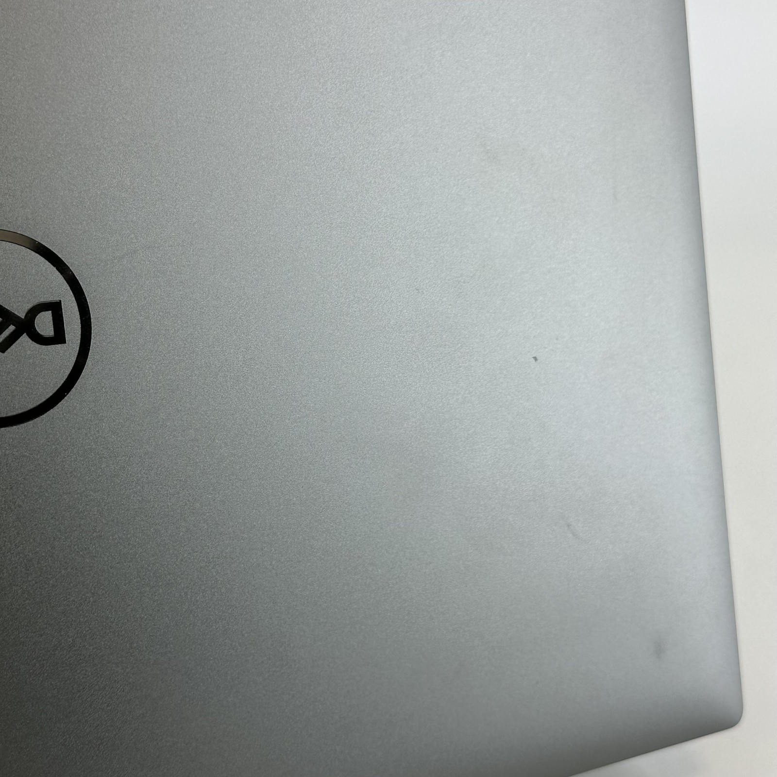 Dell Precision 5690 16 FHD+ 2.5 GHz Ultra 9 185H 64GB 1TB SSD RTX 4000 Ada