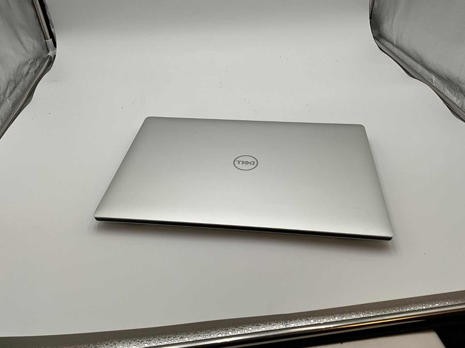 DELL XPS 15 9570 i7-8750H 32GB 1tb NVME GTX 1050TI LAPTOP F4SFLQ2