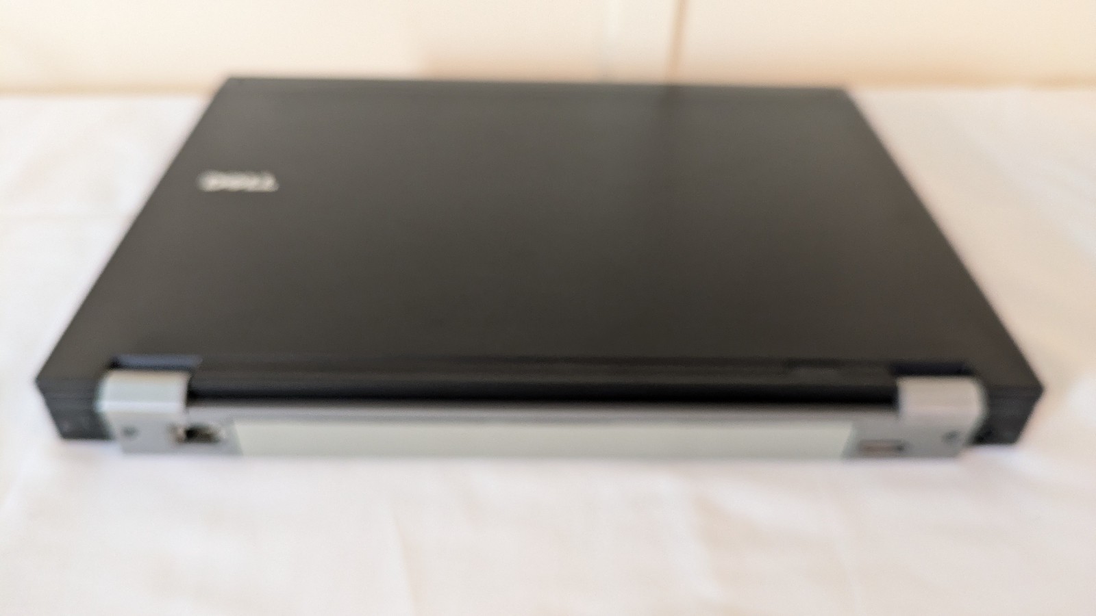 Dell Latitude E6400 Laptop 14″ Intel C2D 2.53GHz 2GB RAM 320GB HDD Windows XP