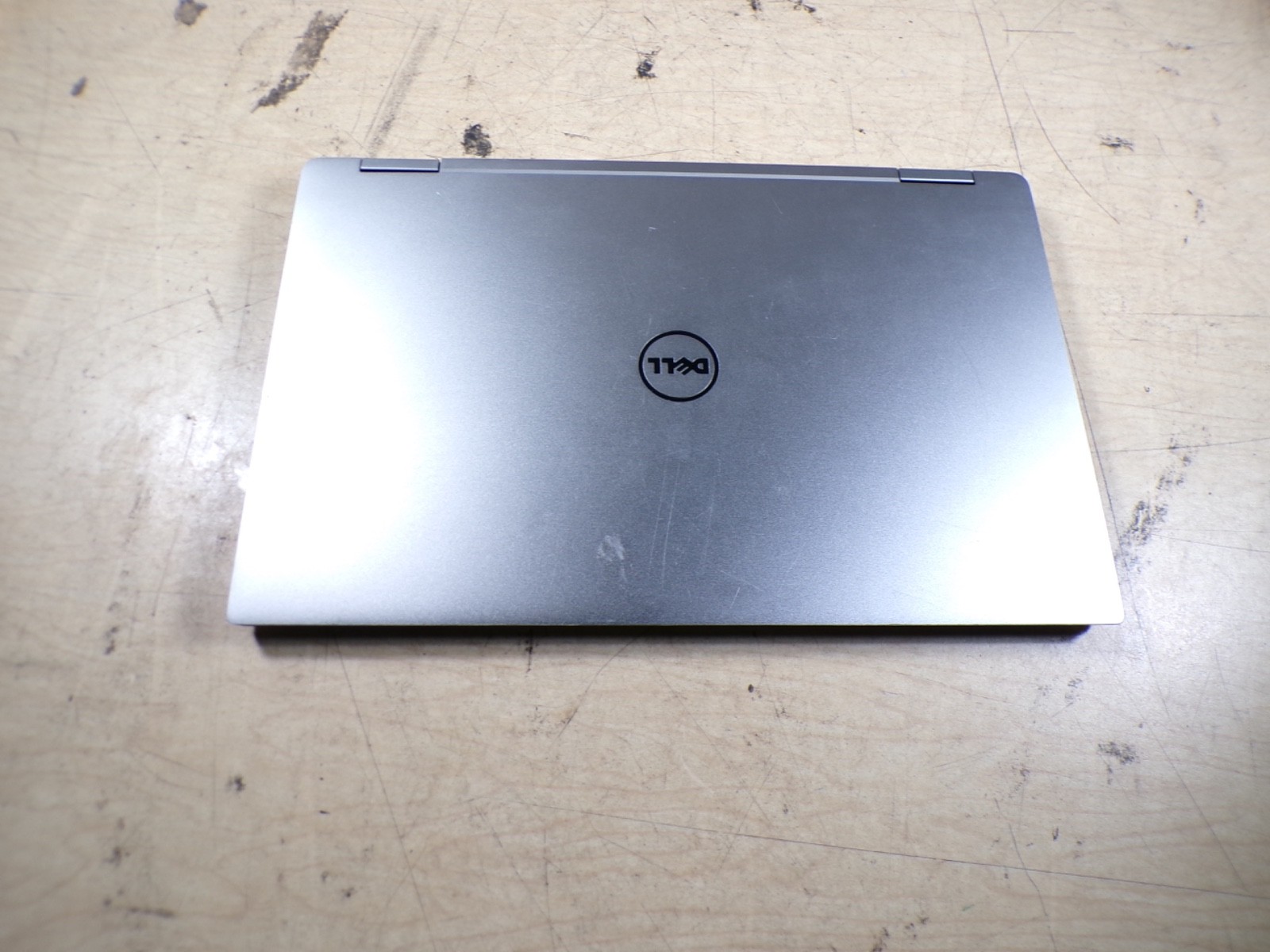 DELL XPS 13 9365 2-IN-1 INTEL CORE I7 7TH GEN 8GB RAM **NO POWER ON **NO HD