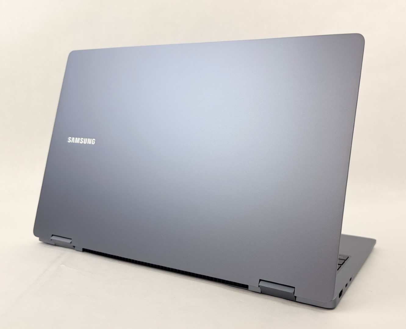 Samsung Galaxy Book4 360 15.6″ FHD AMOLED Touch Core 7 150U 16GB 512GB W11H 2in1
