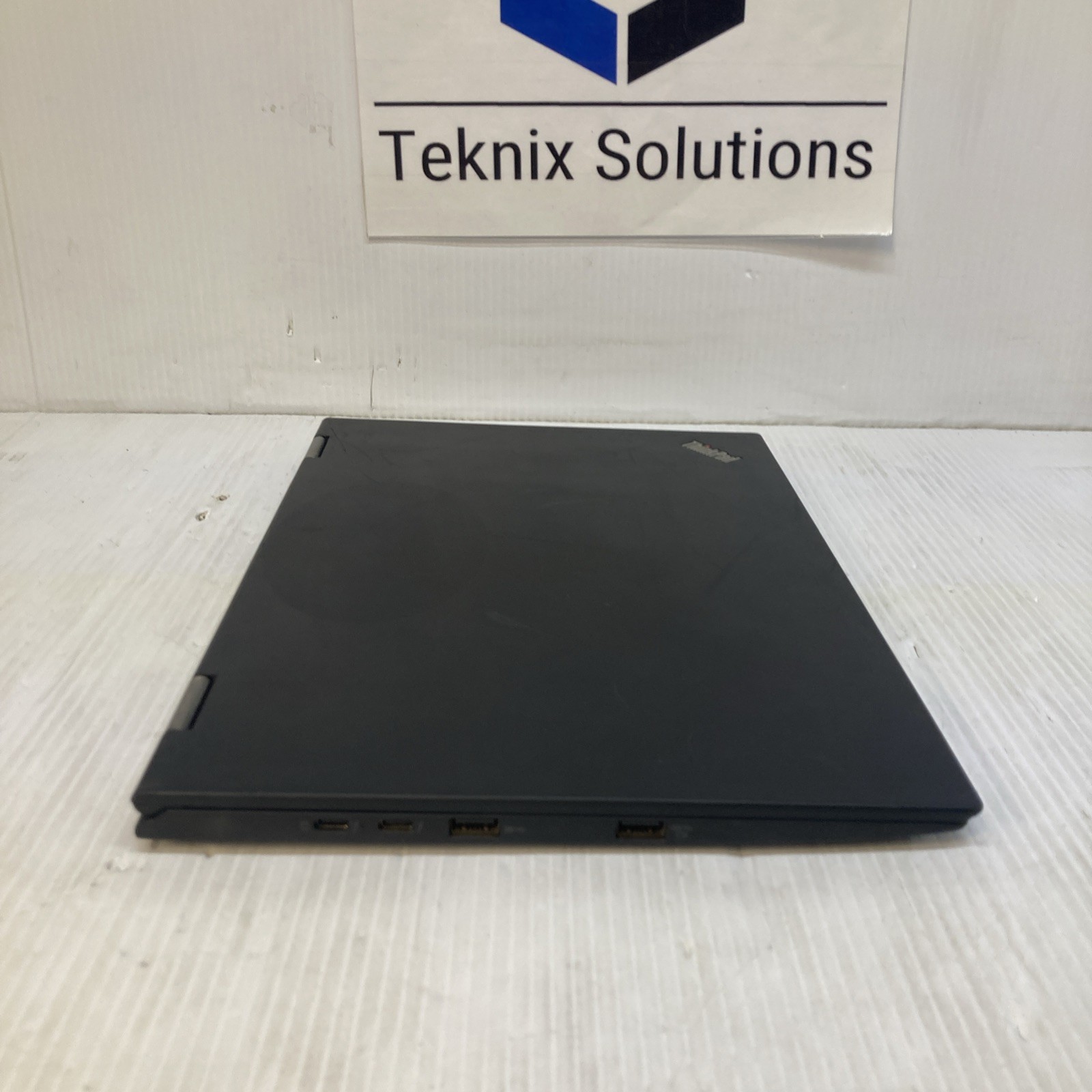 Lenovo ThinkPad X1 Yoga i7-7600U 2.80GHz 16GB no HDD Boot to BIOS no batt crack