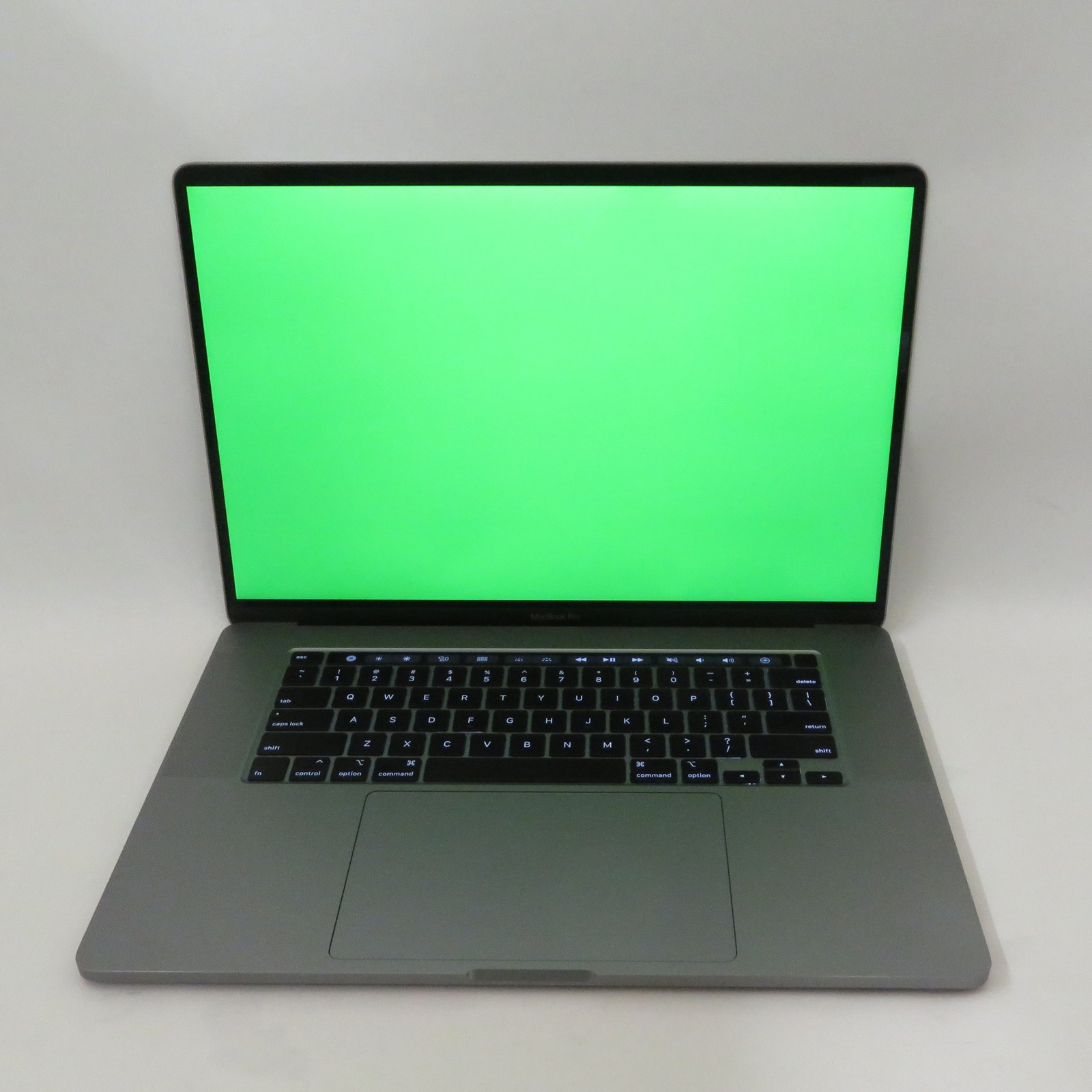 Apple MacBook Pro 2019 16in A2141 i7 9750H 2.6GHz 16GB RAM 512GB Tahoe 5300M
