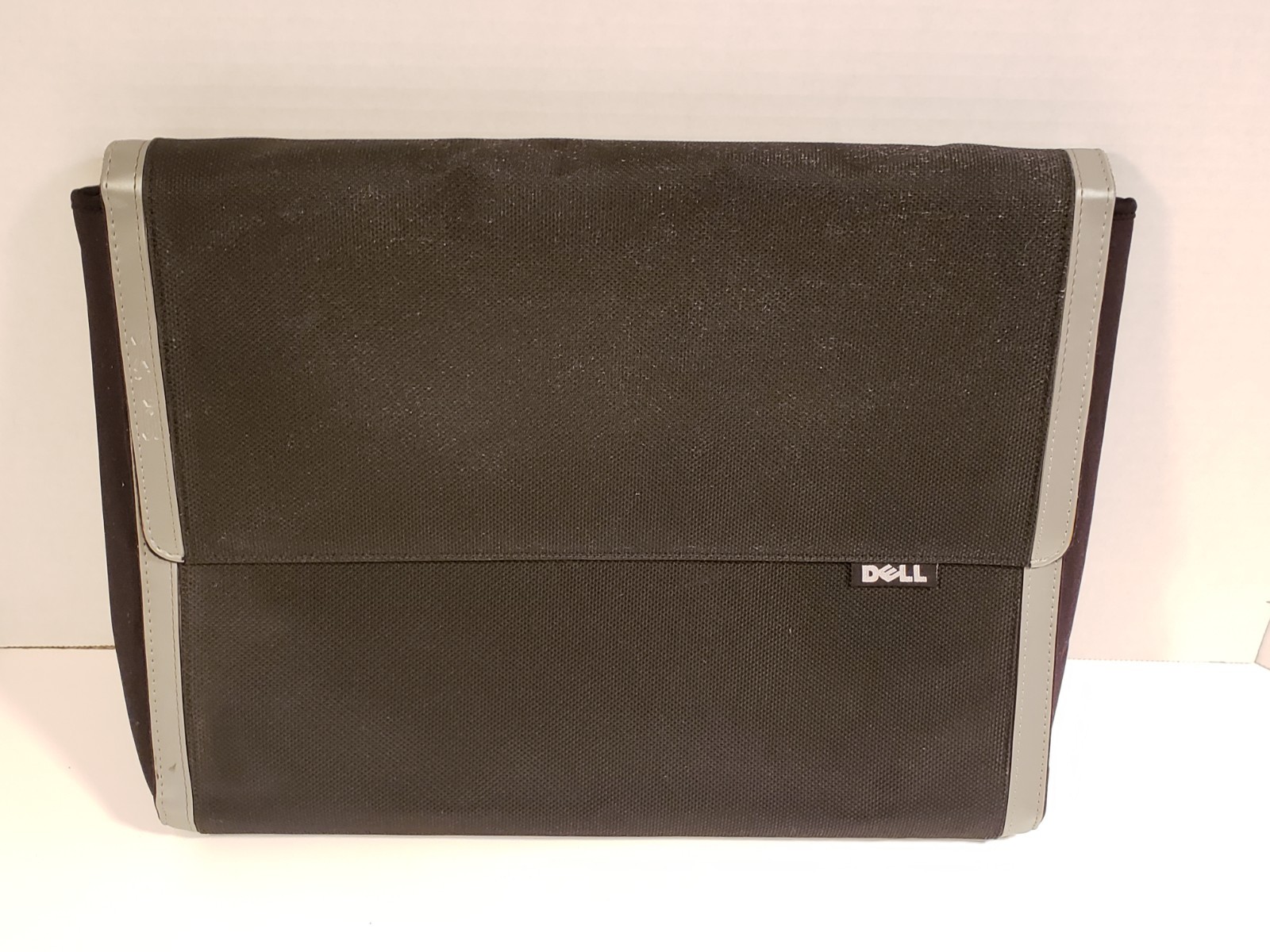 Dell XPS M1530 Notebook 4GB RAM, 250GB SSD, Slot DVD-RW w/AC Adapter & Case
