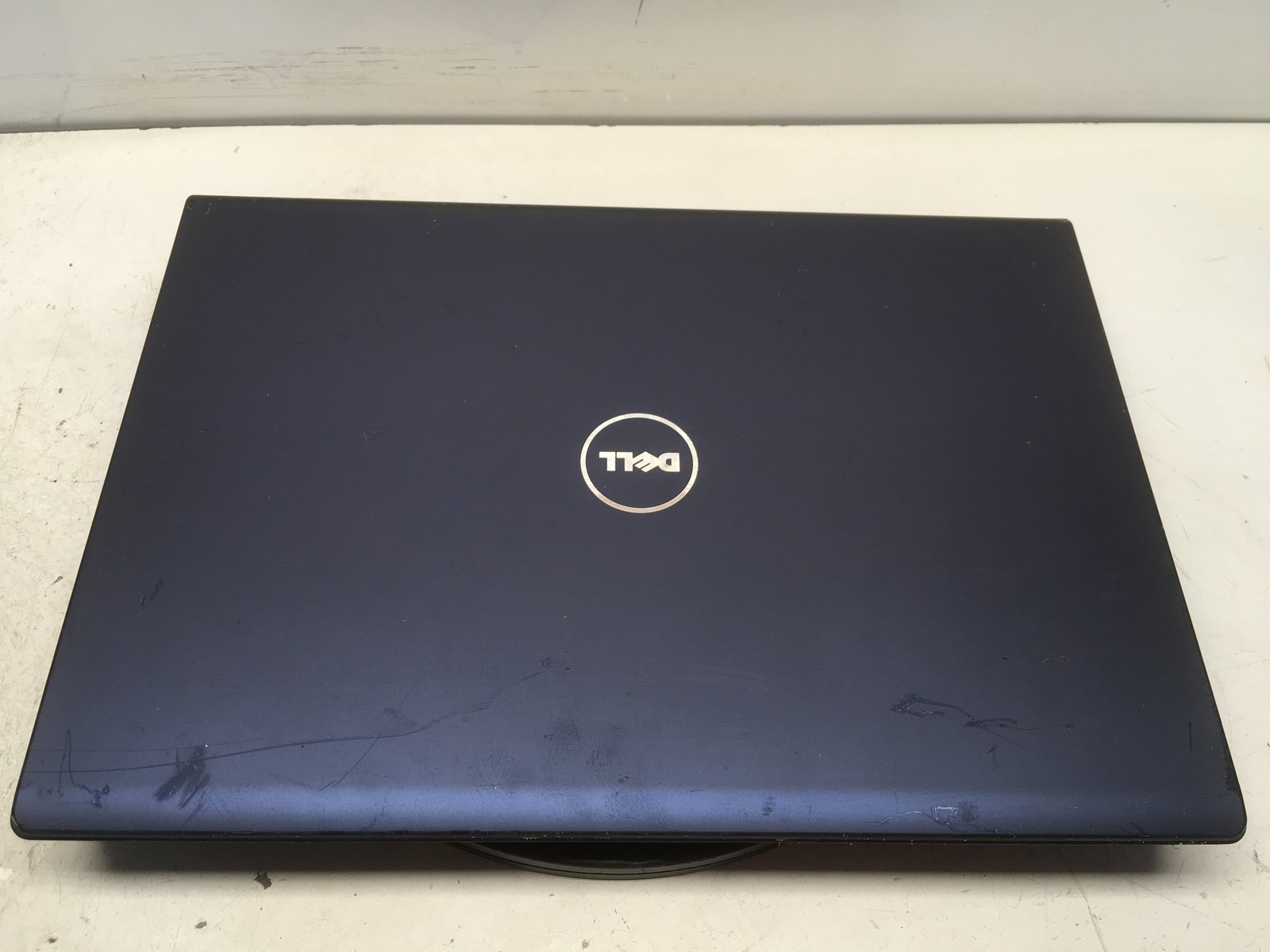 Dell Studio 1735 Intel Core 2 Duo 06FD 1.62GHz 2 GB NO HDD No Batt