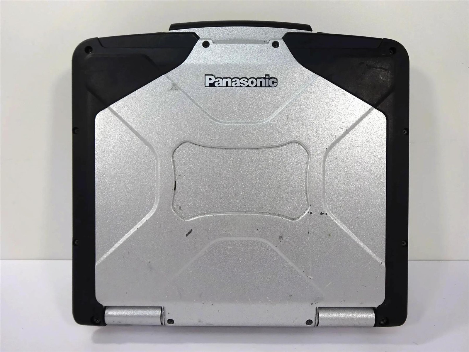 Panasonic Toughbook CF-31 MK6 Core i5-7300U 2.6GHz 8GB RAM – No HDD
