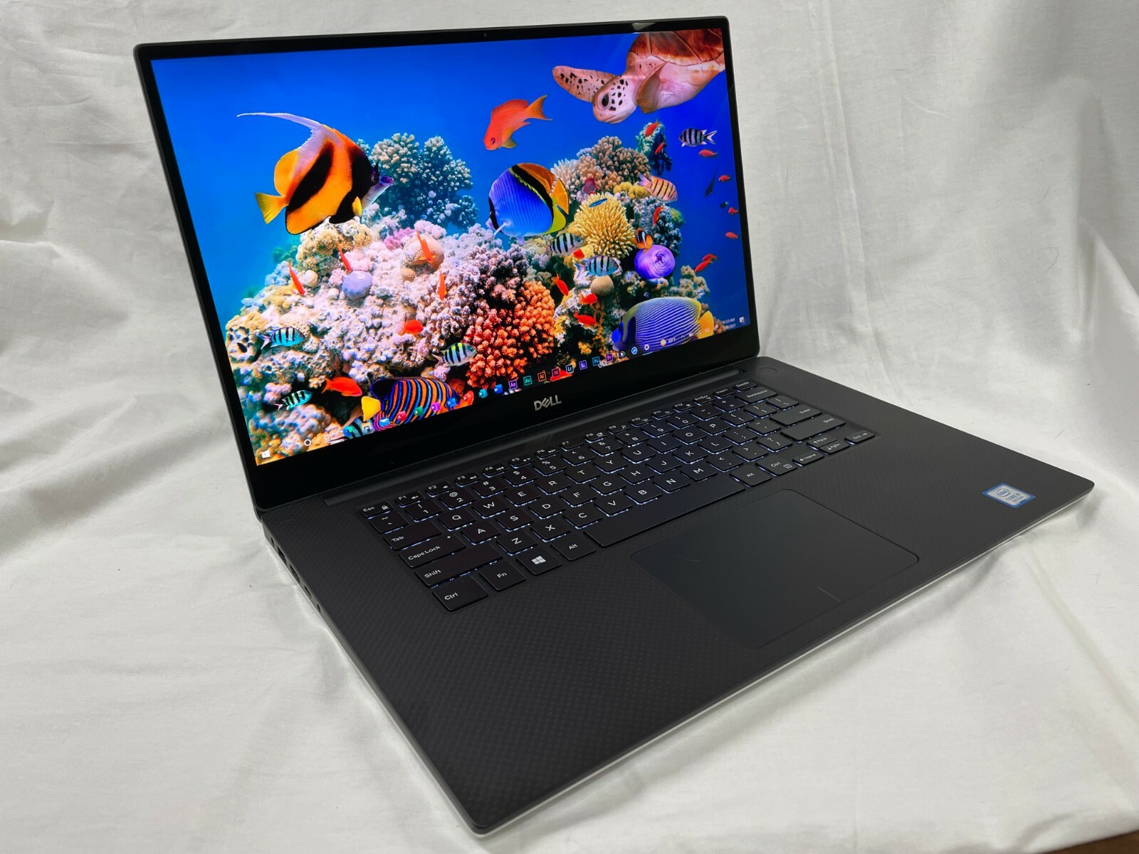 Dell XPS 15 7590 4K TOUCH ✔i9-9980HK ✔32GB ✔1TB SSD✔GTX 4GB ✔W10P