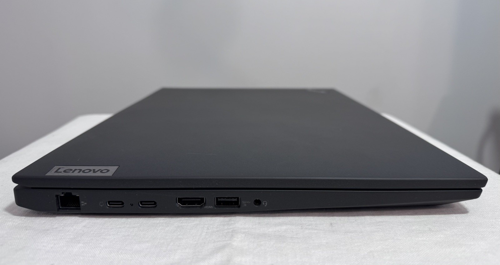 Lenovo ThinkPad T16 Gen 1 Ryzen 7 Pro 6850U 16GB RAM 1TB SSD Touch Win11 Pro