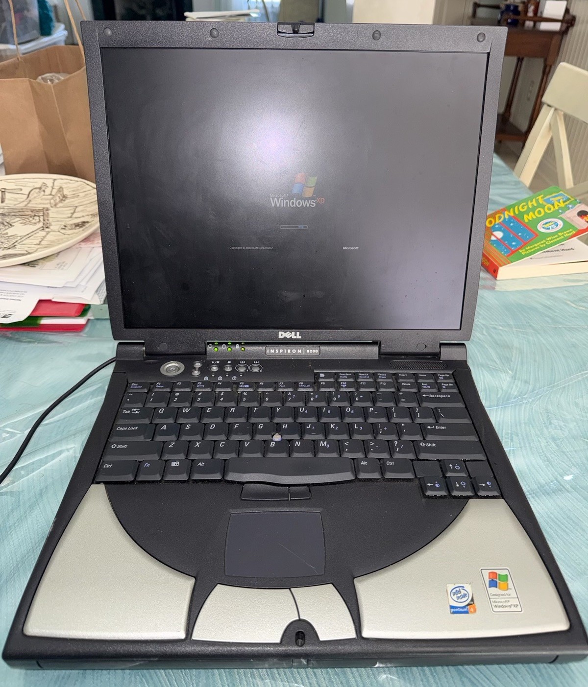 Dell Inspiron 8200 Pentium 4 Retro Vintage Laptop Floppy Clean Tested With Case