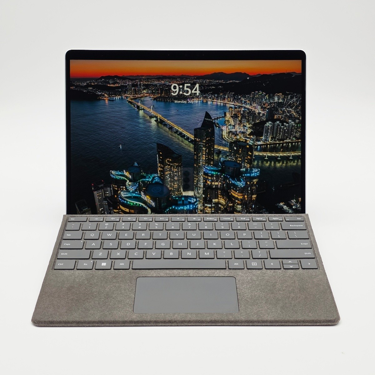 Microsoft Surface Pro 9 13 in i7-1265U 16GB 512GB NVMe Windows 11 Pro Bundle