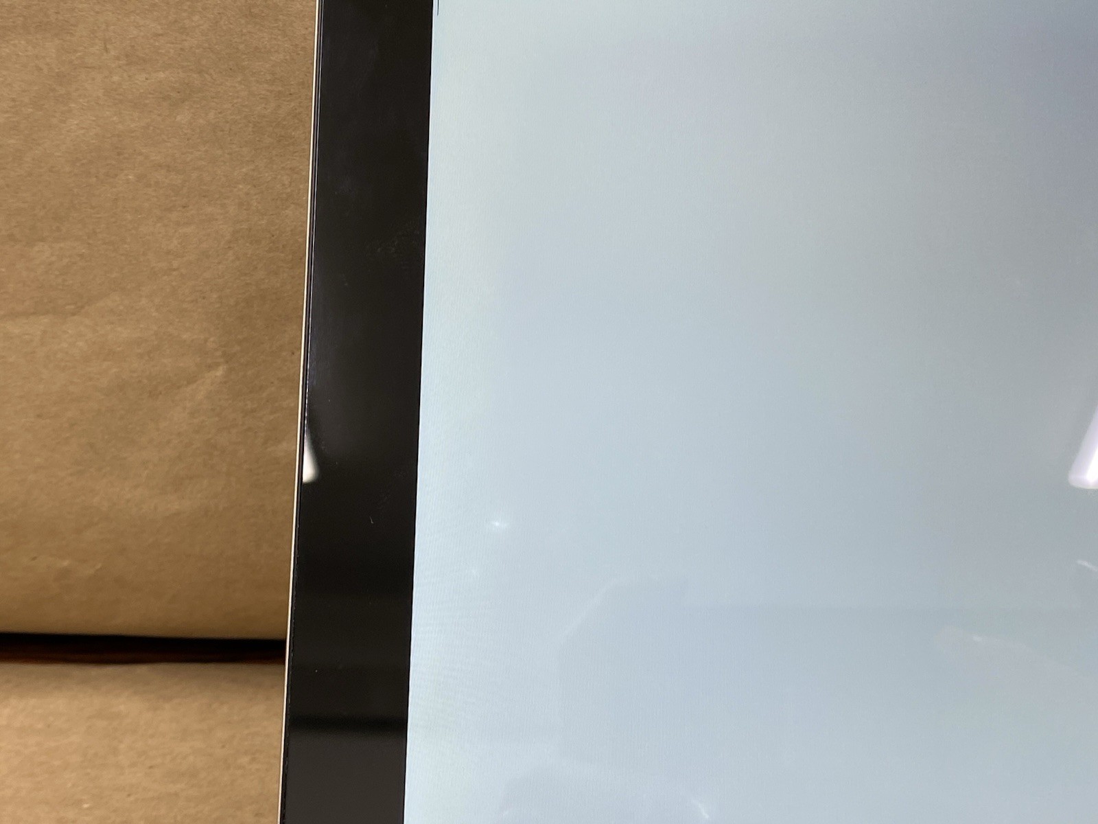 Lenovo 80QL – 12″ 2160*1440 – m5-6Y54 – 4GB – 128GB SSD – Win 10 Pro