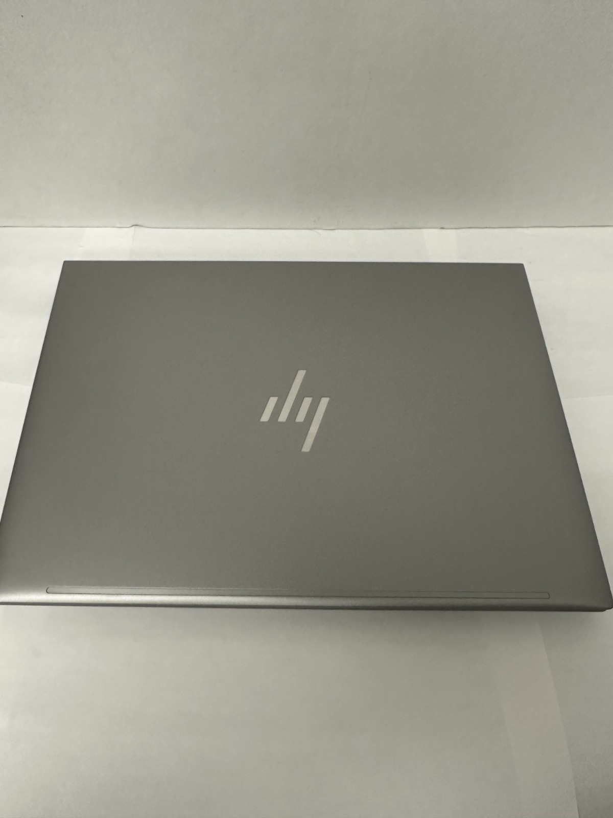 HP Zbook Firefly G10 i7-1355U 32GB 1TB NVME ( No OS or Charger)