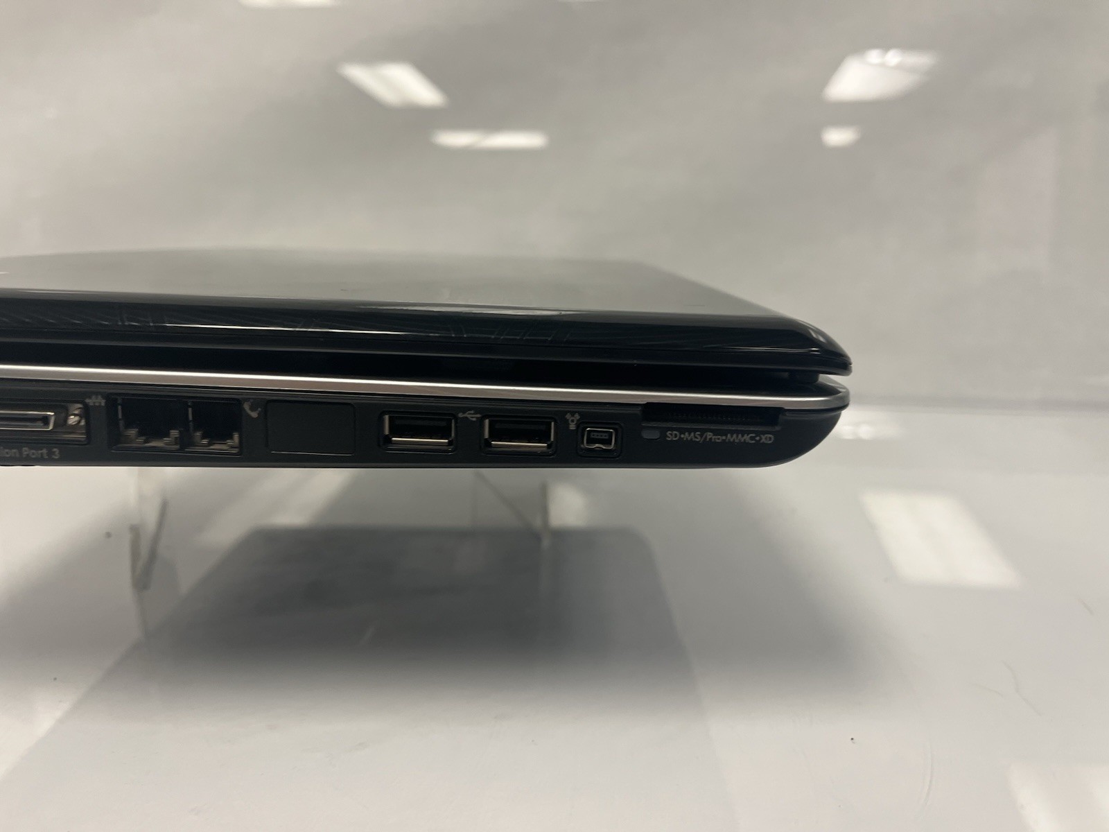 HP Pavilion DV6700 AMD Turion 64 X2 Mobile Technology TL-60 3GB RAM No HDD