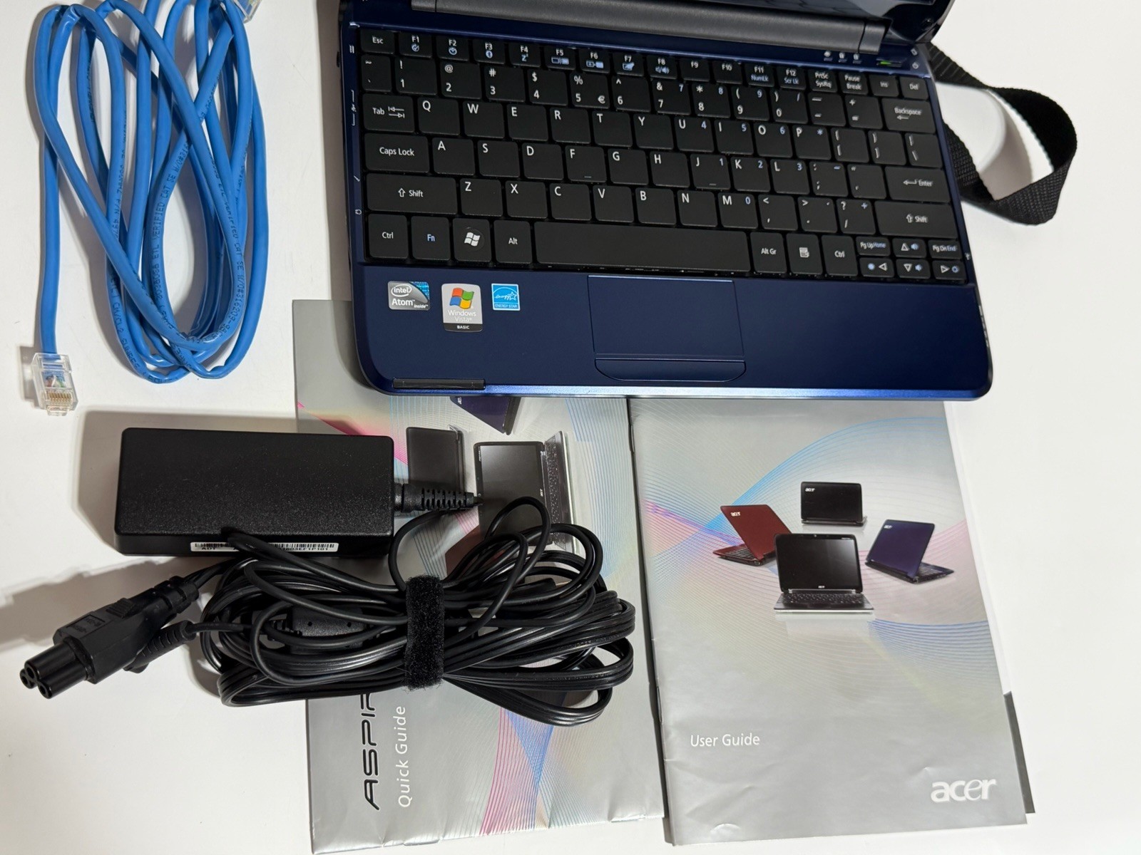 Acer Aspire One Netbook Blue 10.1″ Intel Atom 2GB RAM 80GB HDD Windows 7 Case