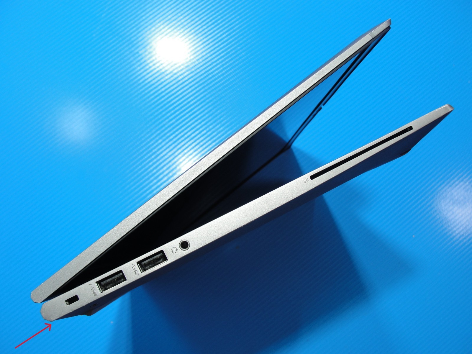 HP ZBook Firefly 14″FHD Intel Core i5-10310U 1.7GHz 16GB RAM 256GB SSD +P/A