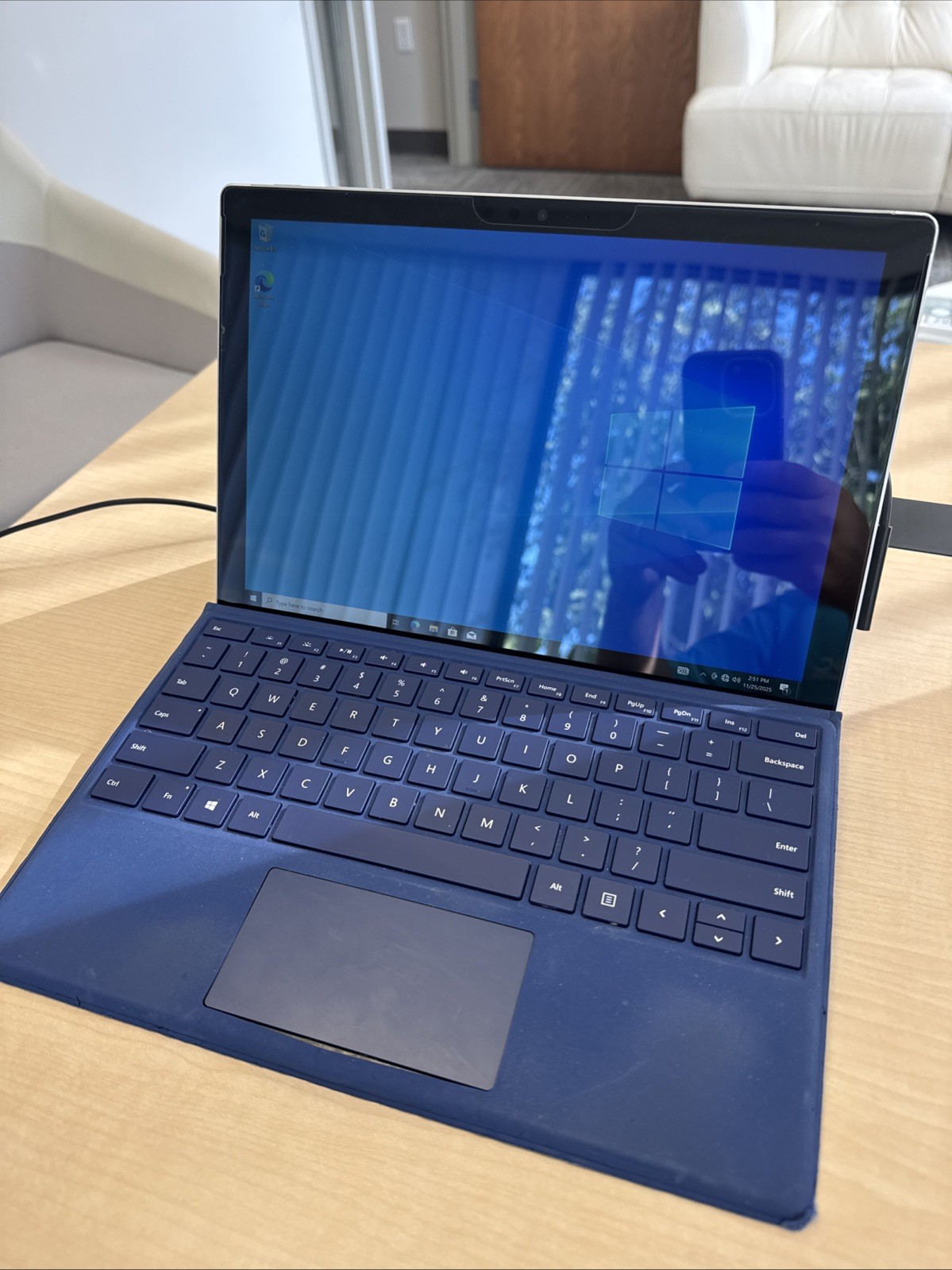 Microsoft Surface Pro 5 Gen 1796 i5/8/128 Windows 10 Pro