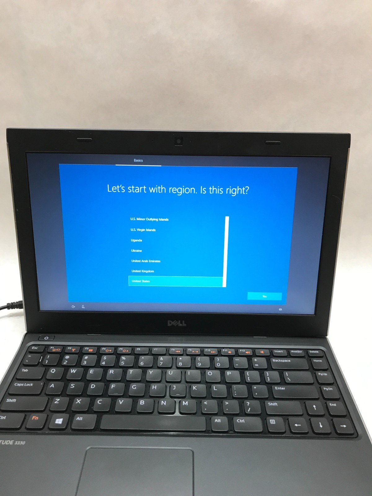 Dell Latitude 3330 13″ Intel Core i3 4GB RAM 320GB HDD WIN 10 NO BATT READ! – DW