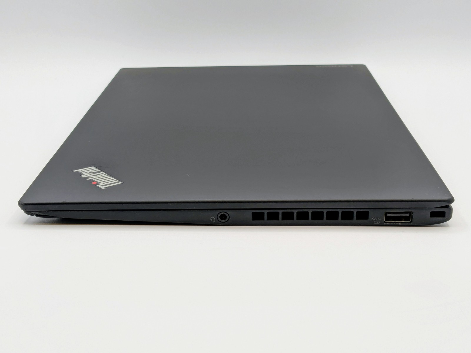 Lenovo ThinkPad X1 Carbon 5th Gen 14″ FHD I7-7600U 256GB SSD 16GB W10P *READ*