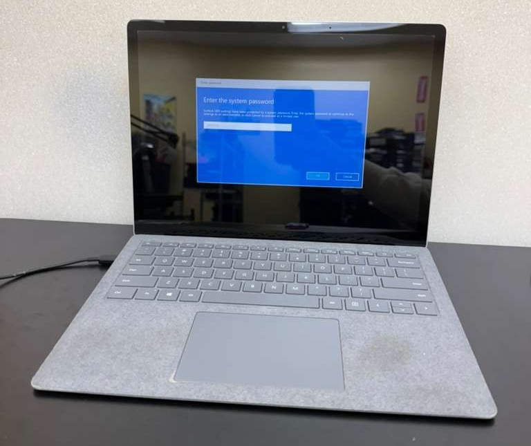 Surface Laptop 3 13.5″ i7 16GB 512GB – BIOS Locked – Used – As-Is