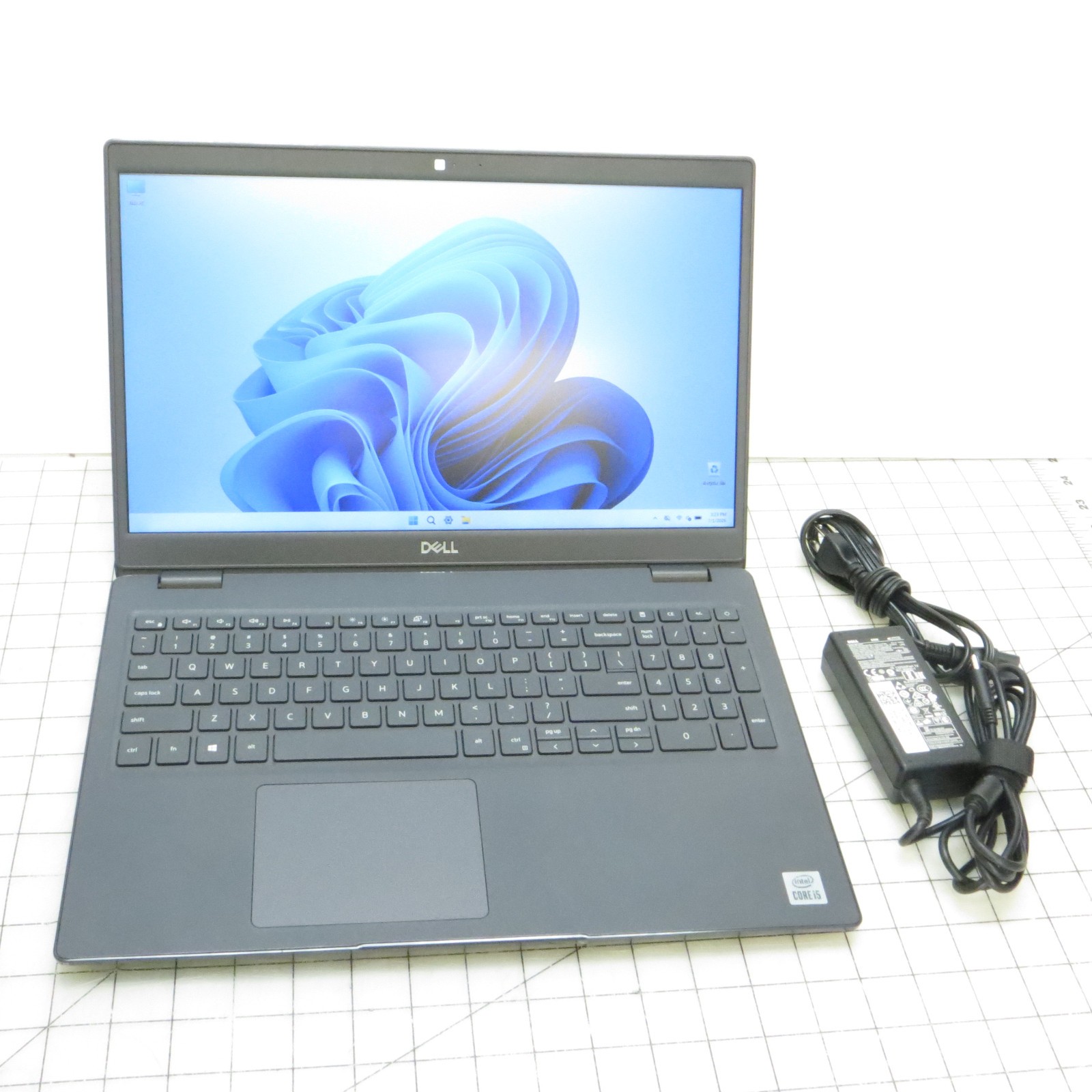 Dell Latitude 3510 Intel i5 10th Gen 8GB RAM 256GB SSD 15.6″ Win 11 Pro Laptop