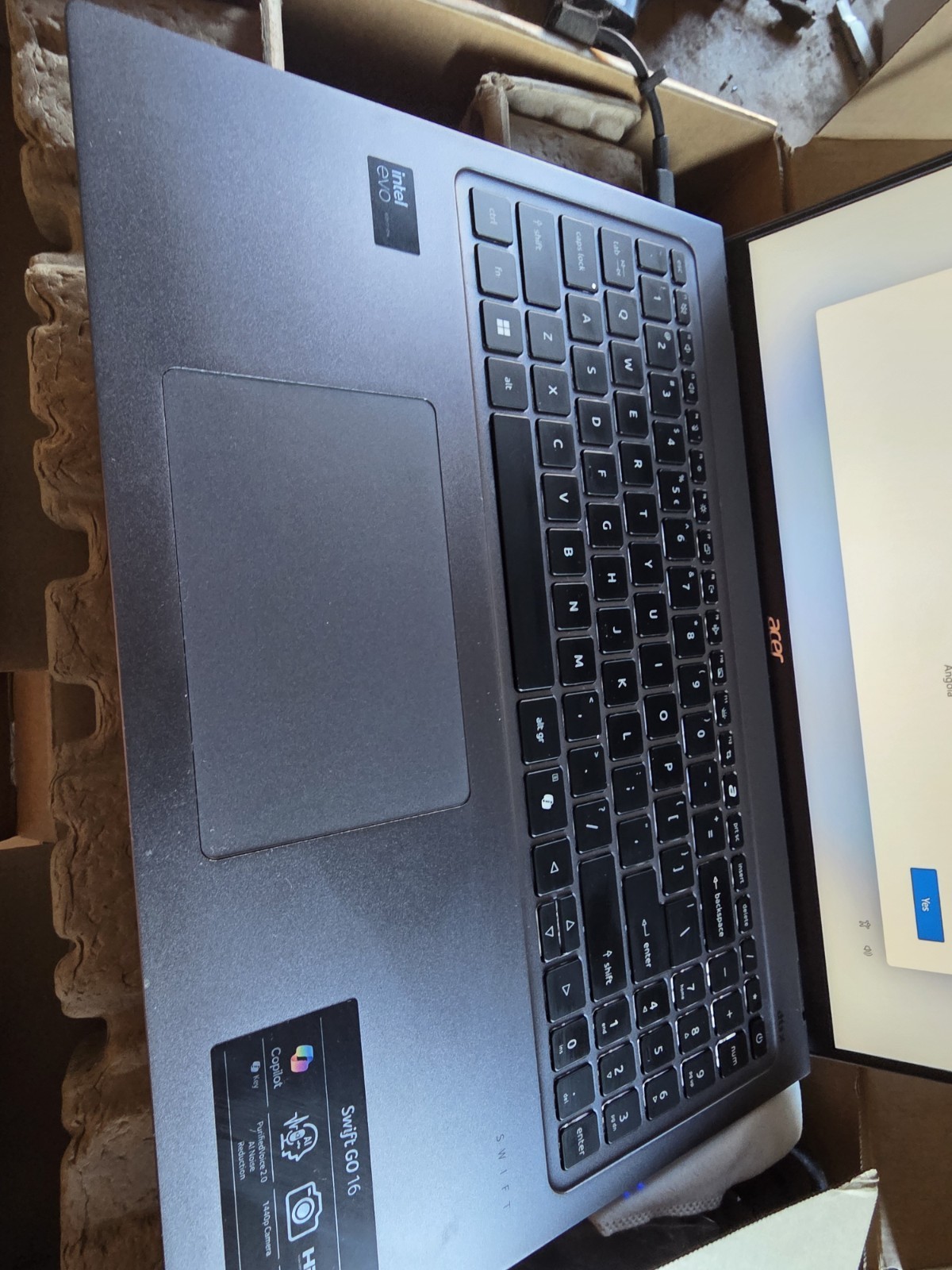 Acer Laptop Swift Go 16 32gb 16″ Intel Core Ultra 9 185H 1TB – W Box
