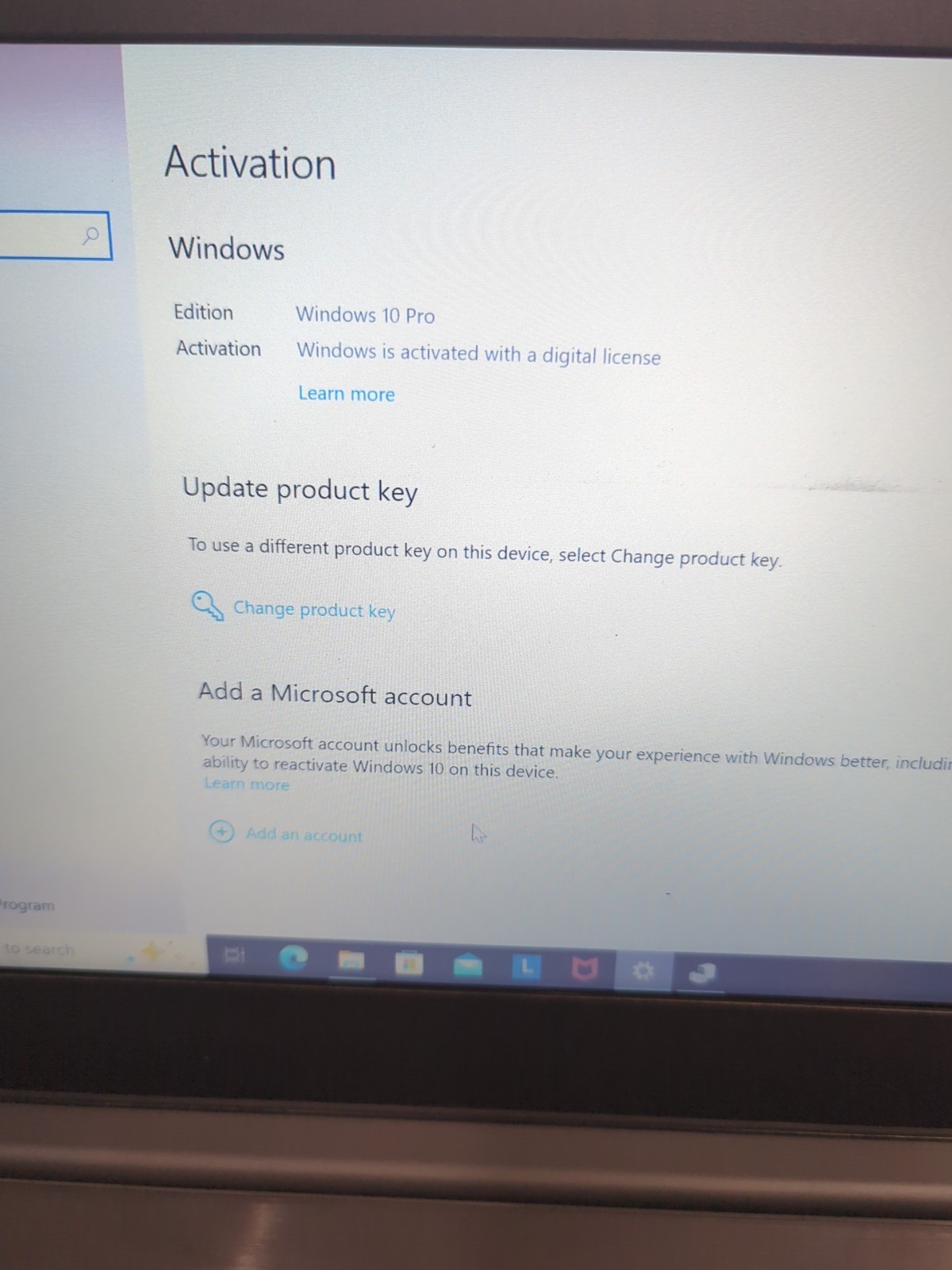 Lenovo V330-14ARR 14″ LAPTOP AMD Ryzen 5 2500U/12GB RAM/256GB SSD/Win10(*READ) –