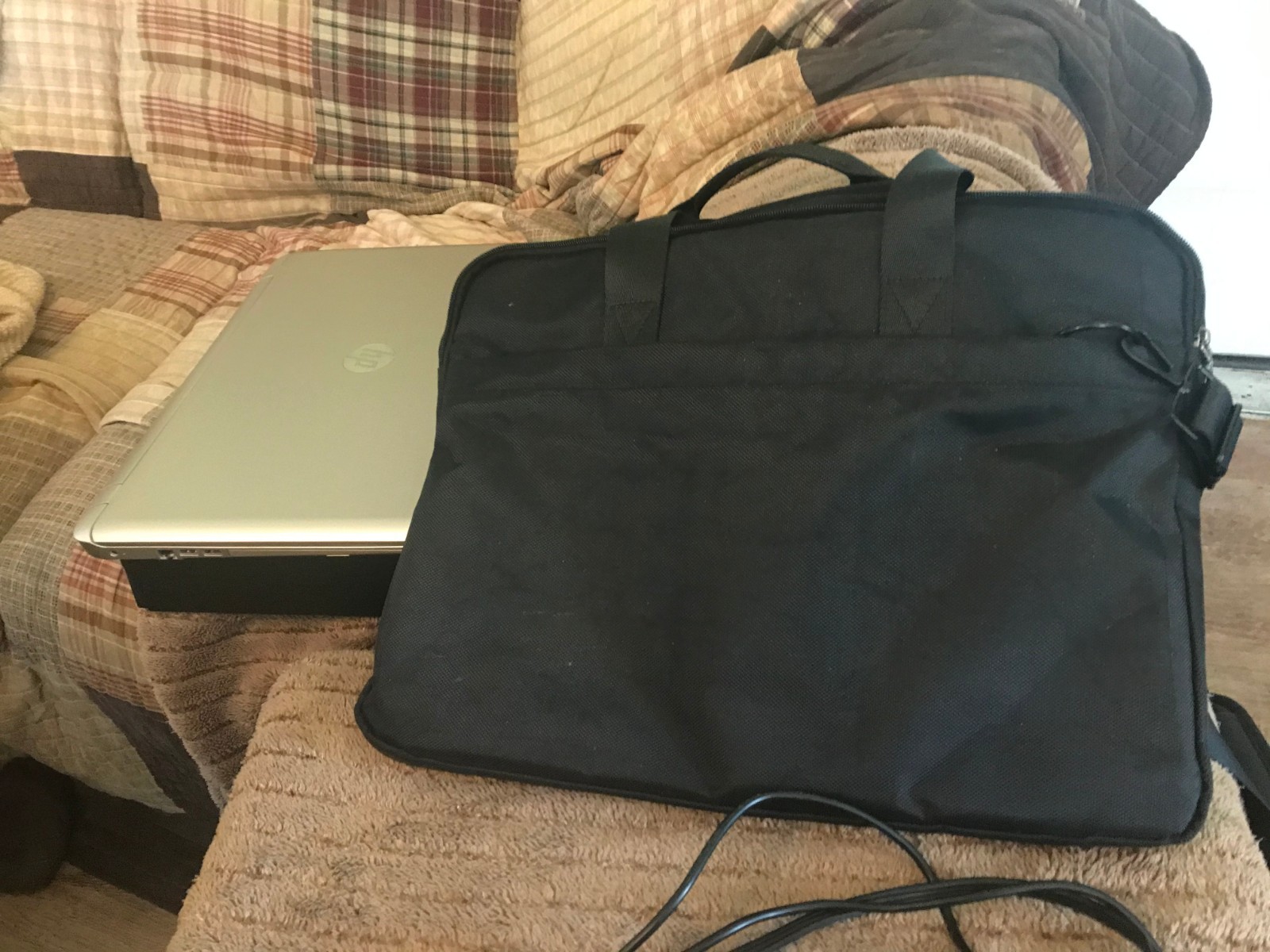 HP Laptop Compute 17.3- AMD-A-10-4-core-16GB RAM- 1TB SSD AMD Radeon R6 -Gold