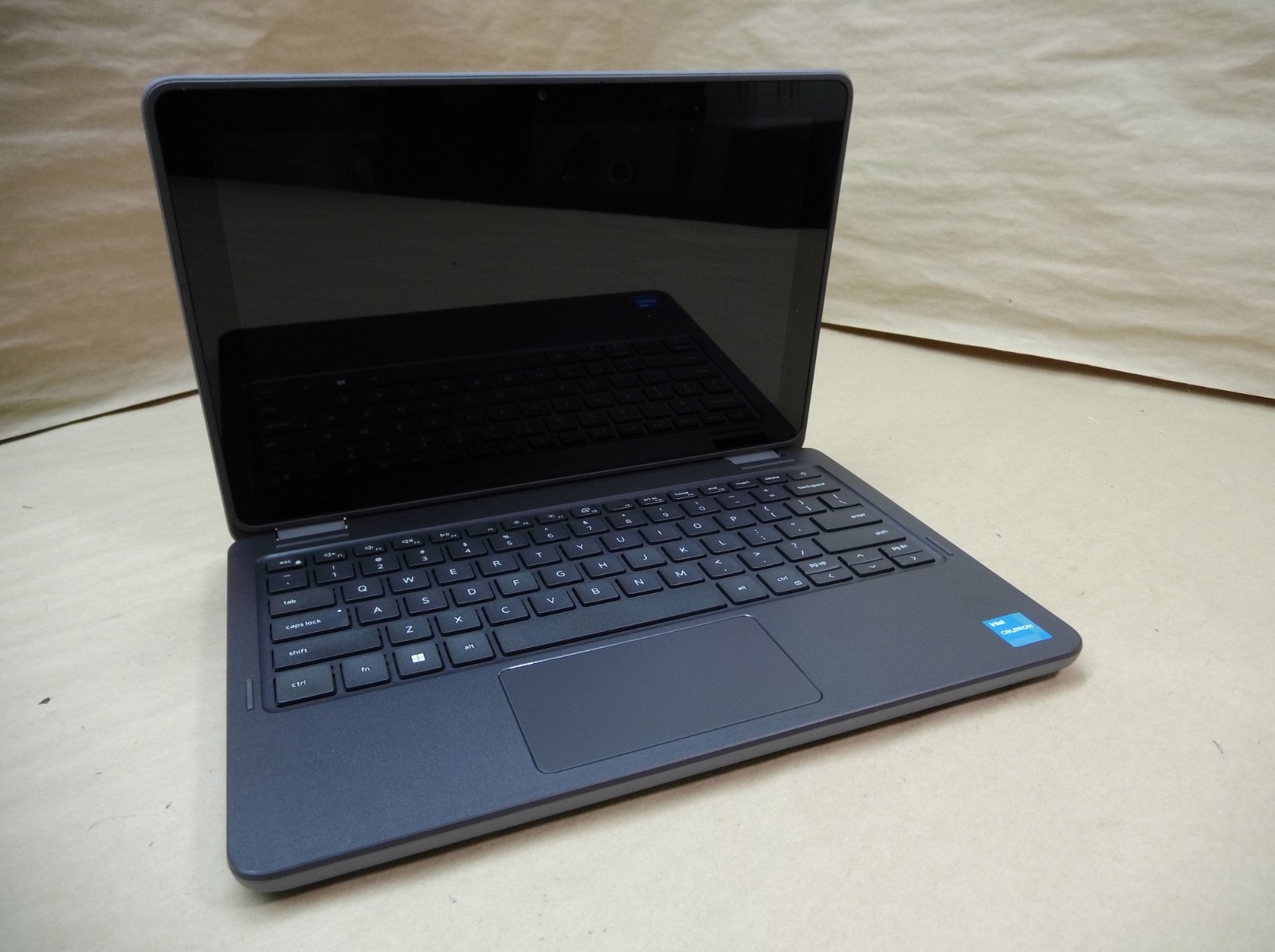 Dell Latitude 3120 11″ Touchscreen 2-in-1 Intel Celeron FOR PARTS NO DISPLAY