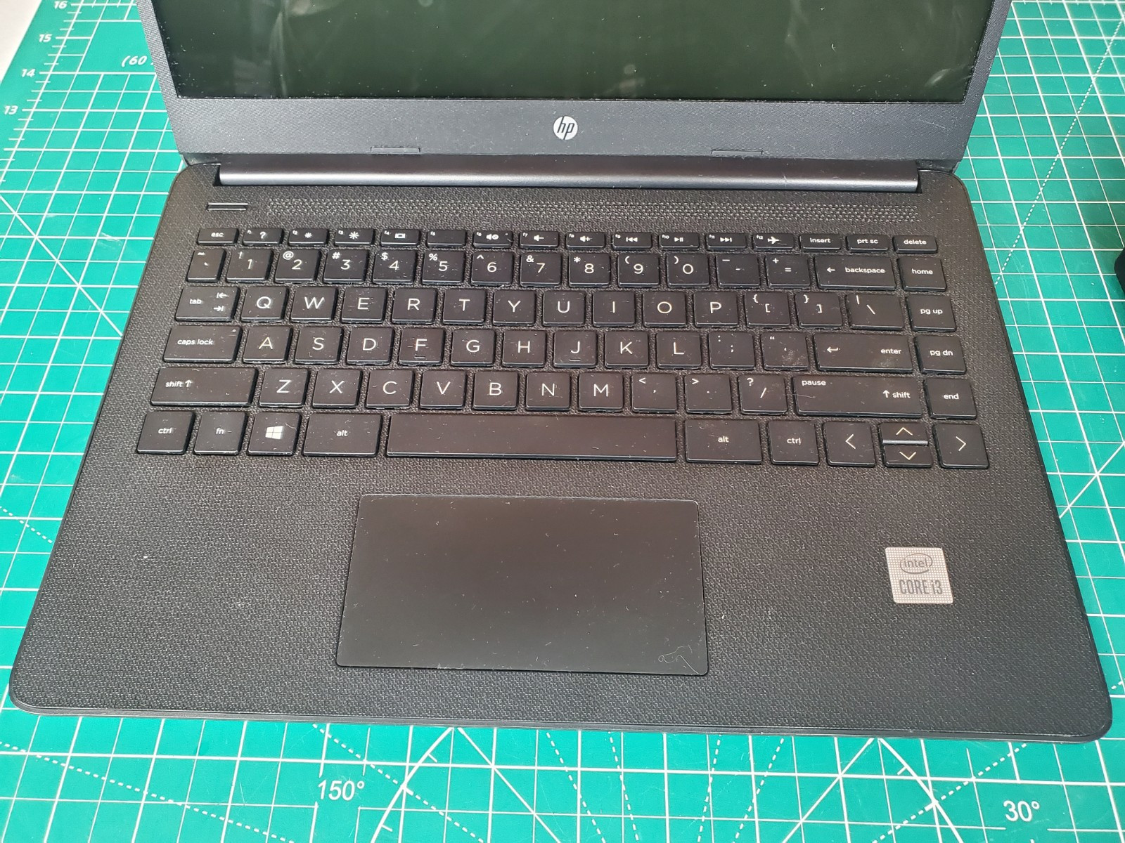 HP 14-dq1025nr Laptop 14″ Core i3-1005g1, 8GB Ddr4 RAM 128GB SSD, Win 11 Home