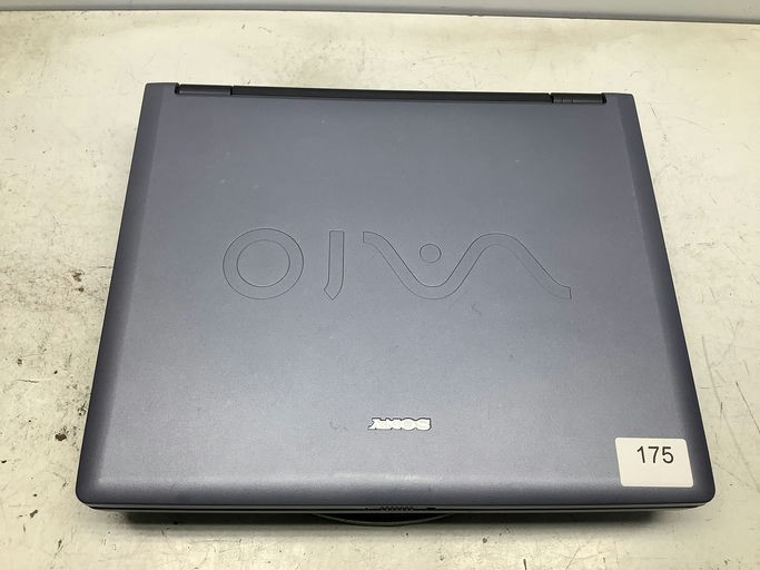 Sony Vaio PCG-FR130 AMD Mobile Athlon XP 2000+ 1.67GHz 256 MB NO HDD