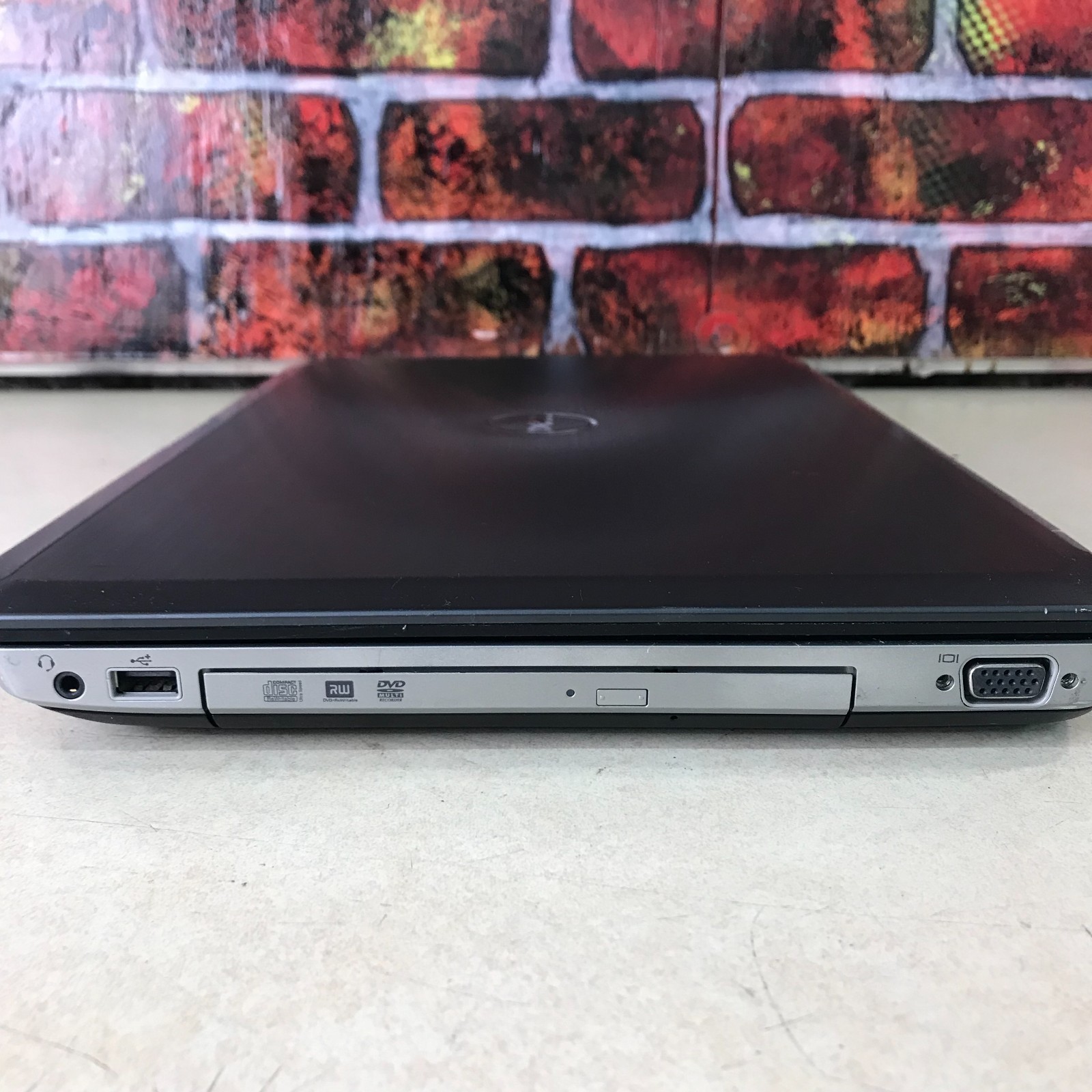 Dell Latitude E5520 Retro Gaming Laptop i3-2330M 2.20GHz 4GB RAM (Windows 7 Pro)