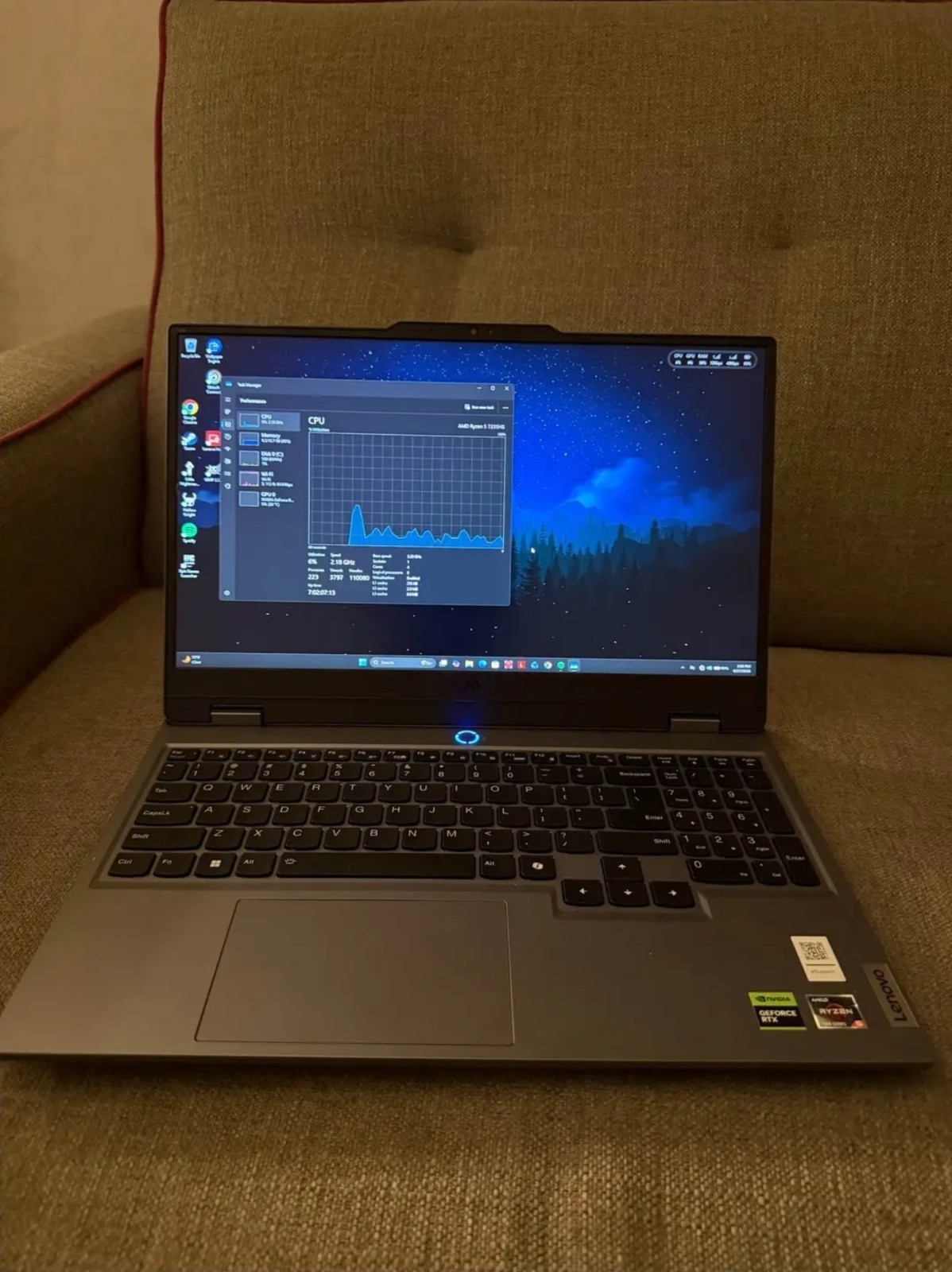 🔥 Lenovo LOQ 15.6″ FHD AMD Ryzen5 7235H/16GB/512GB/NVIDIA RTX4050 Gaming Laptop